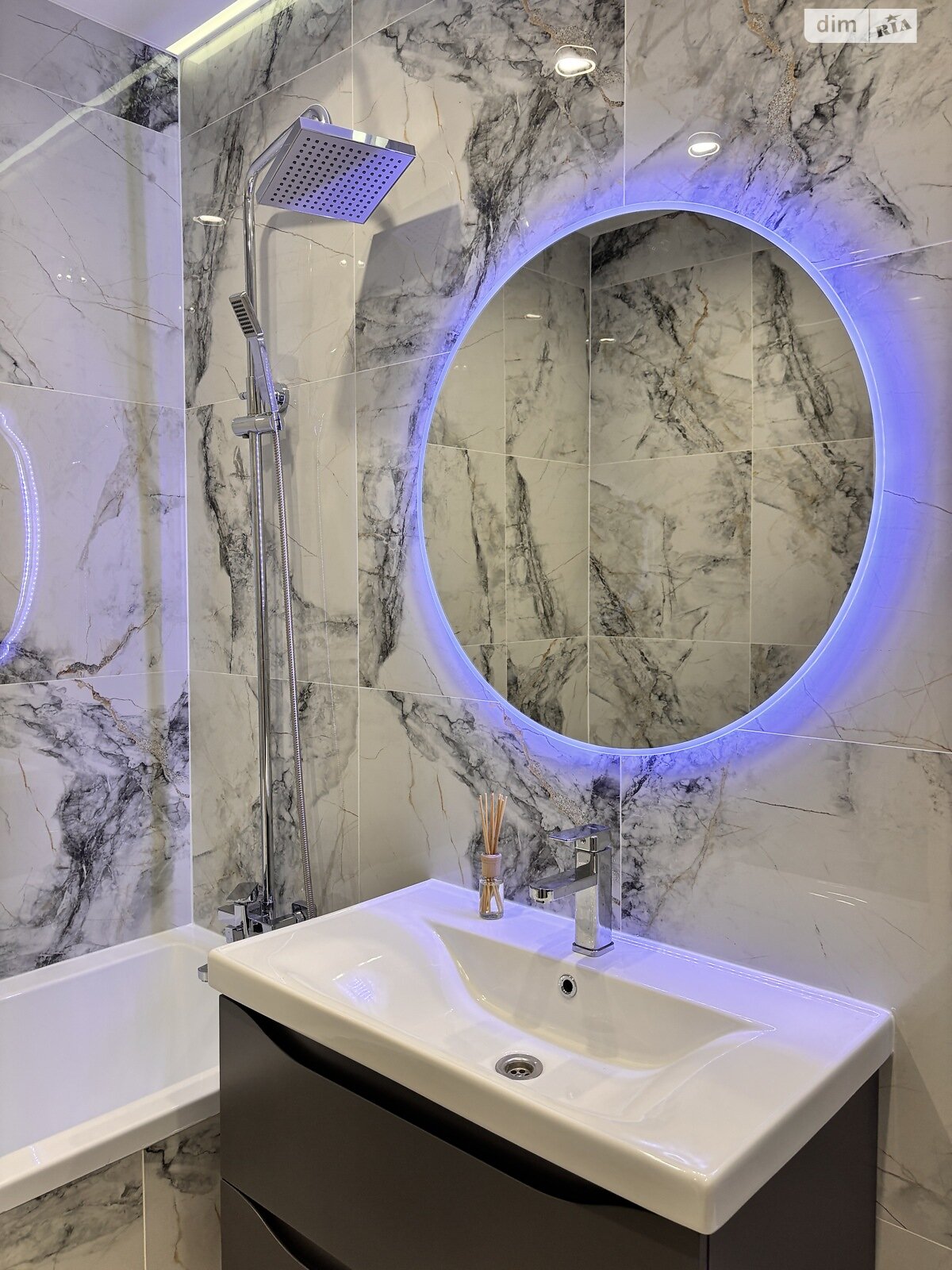 Продаж двокімнатної квартири в Ірпені, на вул. Матвія Донцова 24, район Ірпінь фото 1 Продаж двокімнатної квартири в Ірпені, на вул. Матвія Донцова 24, район Ірпінь фото 1