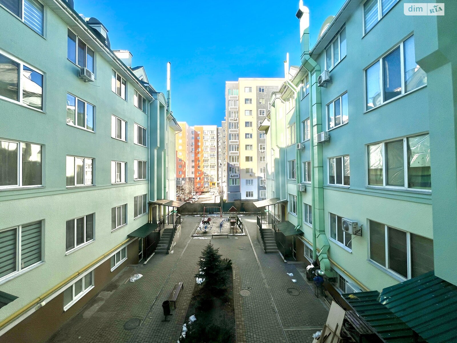 Продаж трикімнатної квартири в Ірпені, на вул. Мечникова 114, район Ірпінь фото 1