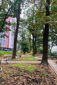 Продаж двокімнатної квартири в Ірпені, на вул. Миколи Сингаївського 8К, район Ірпінь фото 2