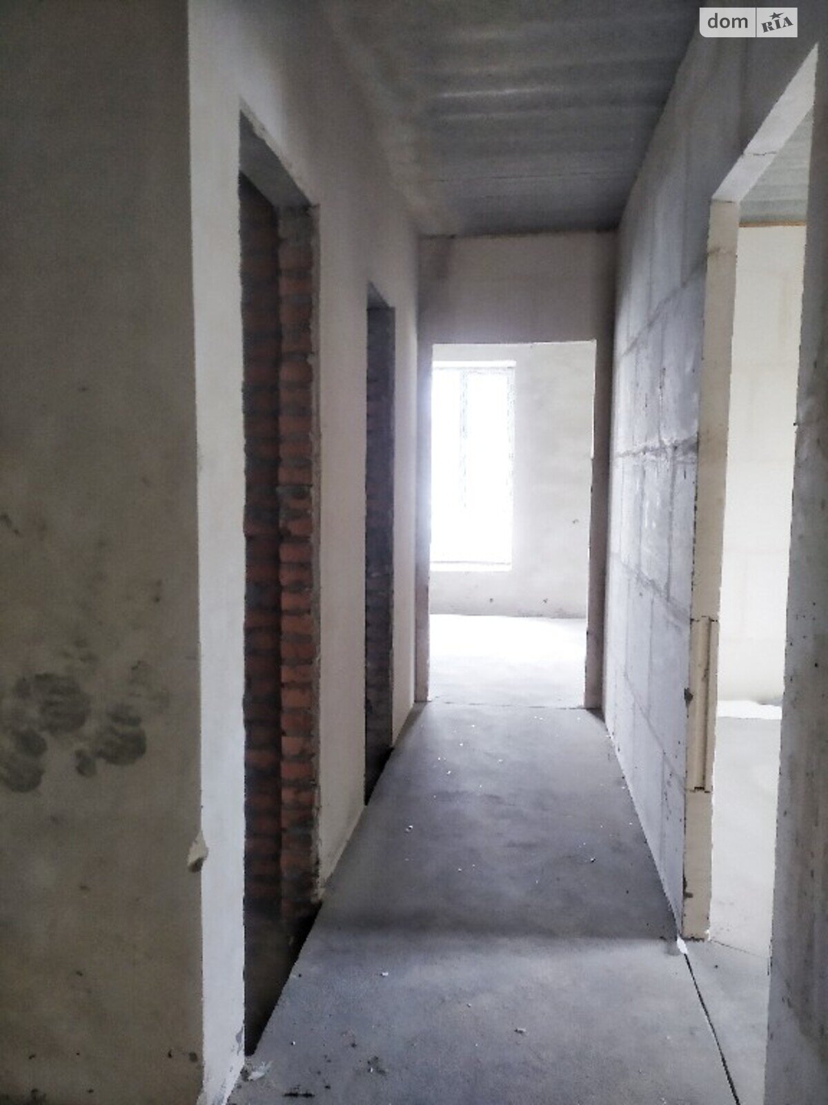Продаж трикімнатної квартири в Ірпені, на вул. Миколи Сингаївського, район Ірпінь фото 1 Продаж трикімнатної квартири в Ірпені, на вул. Миколи Сингаївського, район Ірпінь фото 1