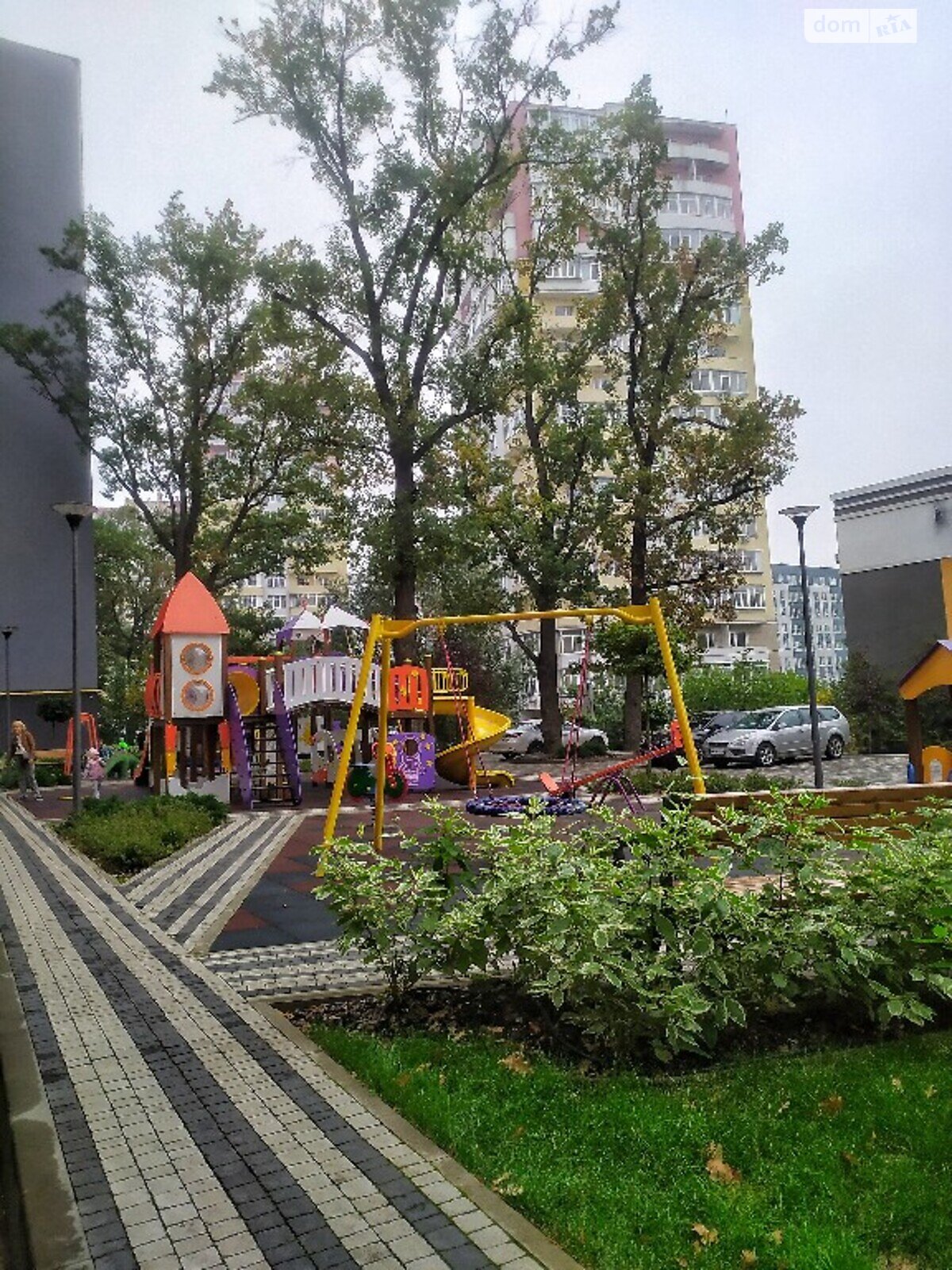 Продаж трикімнатної квартири в Ірпені, на вул. Миколи Сингаївського, район Ірпінь фото 1 Продаж трикімнатної квартири в Ірпені, на вул. Миколи Сингаївського, район Ірпінь фото 1