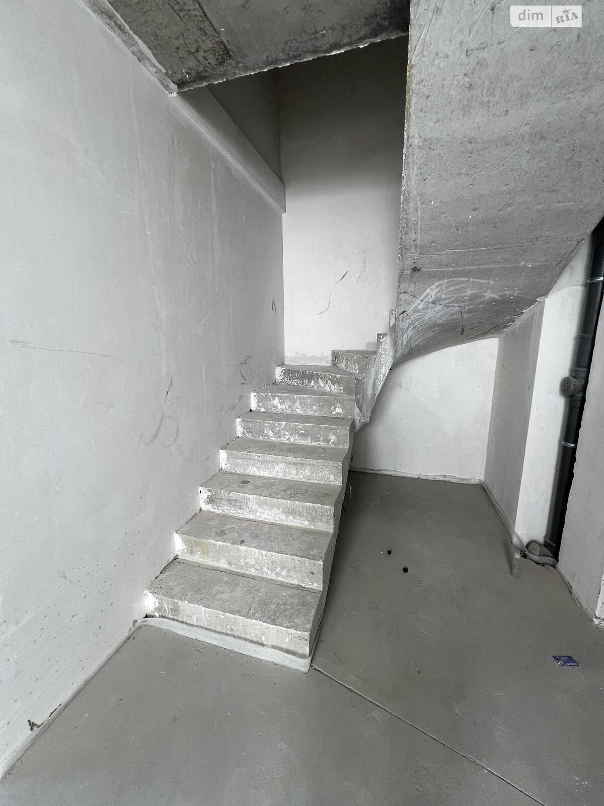 Продажа трехкомнатной квартиры в Ирпене, на ул. Ольги Кобылянской 15, кв. 35, район Ирпень фото 1 Продажа трехкомнатной квартиры в Ирпене, на ул. Ольги Кобылянской 15, кв. 35, район Ирпень фото 1