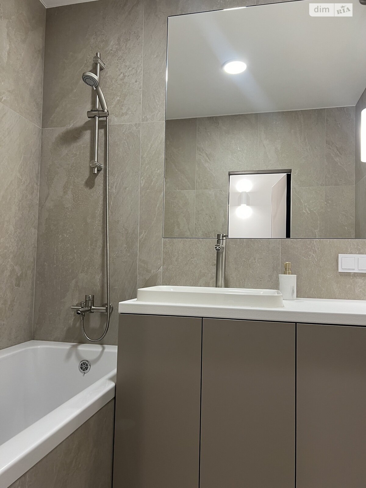 Продаж двокімнатної квартири в Ірпені, на вул. Павленка 56, кв. 127, район Ірпінь фото 1 Продаж двокімнатної квартири в Ірпені, на вул. Павленка 56, кв. 127, район Ірпінь фото 1