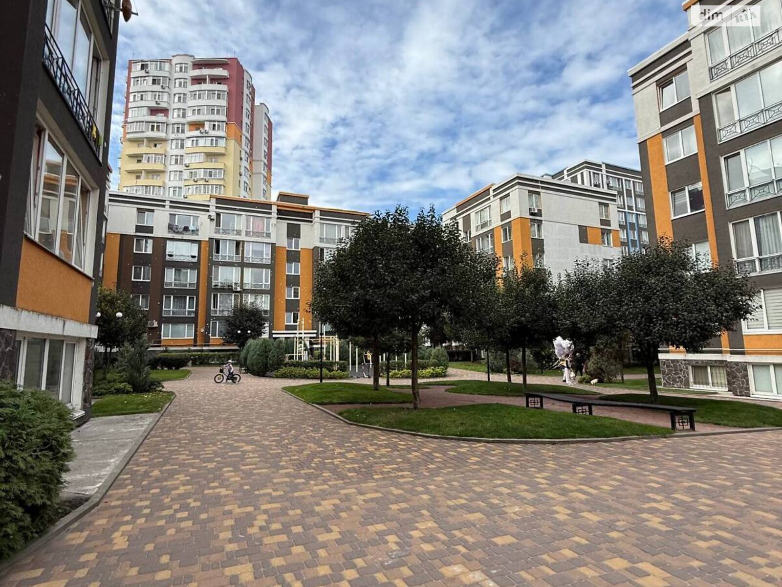 Продаж двокімнатної квартири в Ірпені, на вул. Джерельна, район Ірпінь фото 1 Продаж двокімнатної квартири в Ірпені, на вул. Джерельна, район Ірпінь фото 1