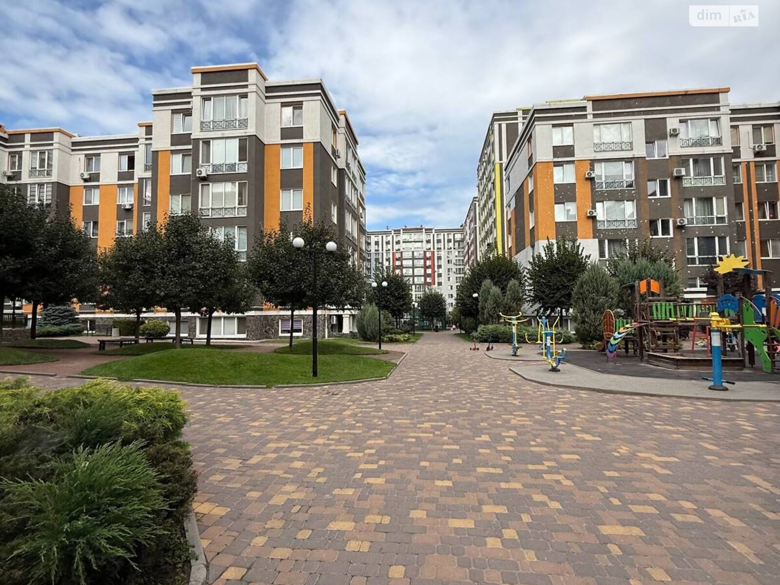 Продаж двокімнатної квартири в Ірпені, на вул. Джерельна, район Ірпінь фото 1 Продаж двокімнатної квартири в Ірпені, на вул. Джерельна, район Ірпінь фото 1