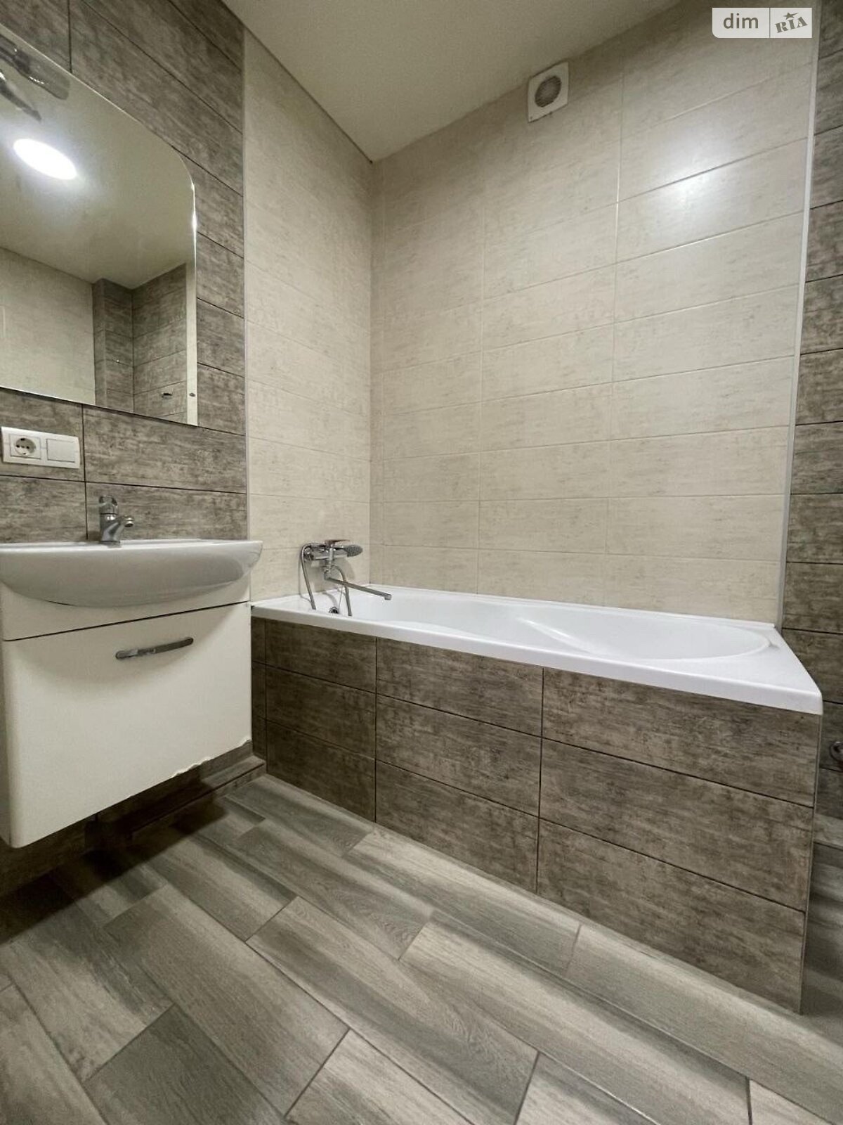 Продаж однокімнатної квартири в Ірпені, на вул. Українська 83Б, район Ірпінь фото 1