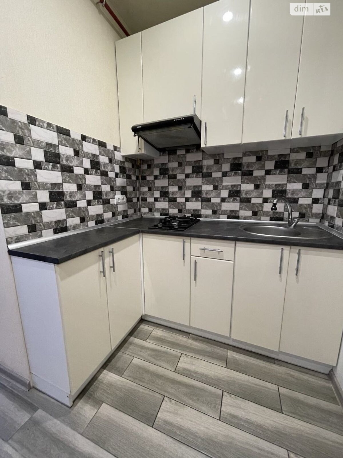 Продаж однокімнатної квартири в Ірпені, на вул. Українська 83Б, район Ірпінь фото 1