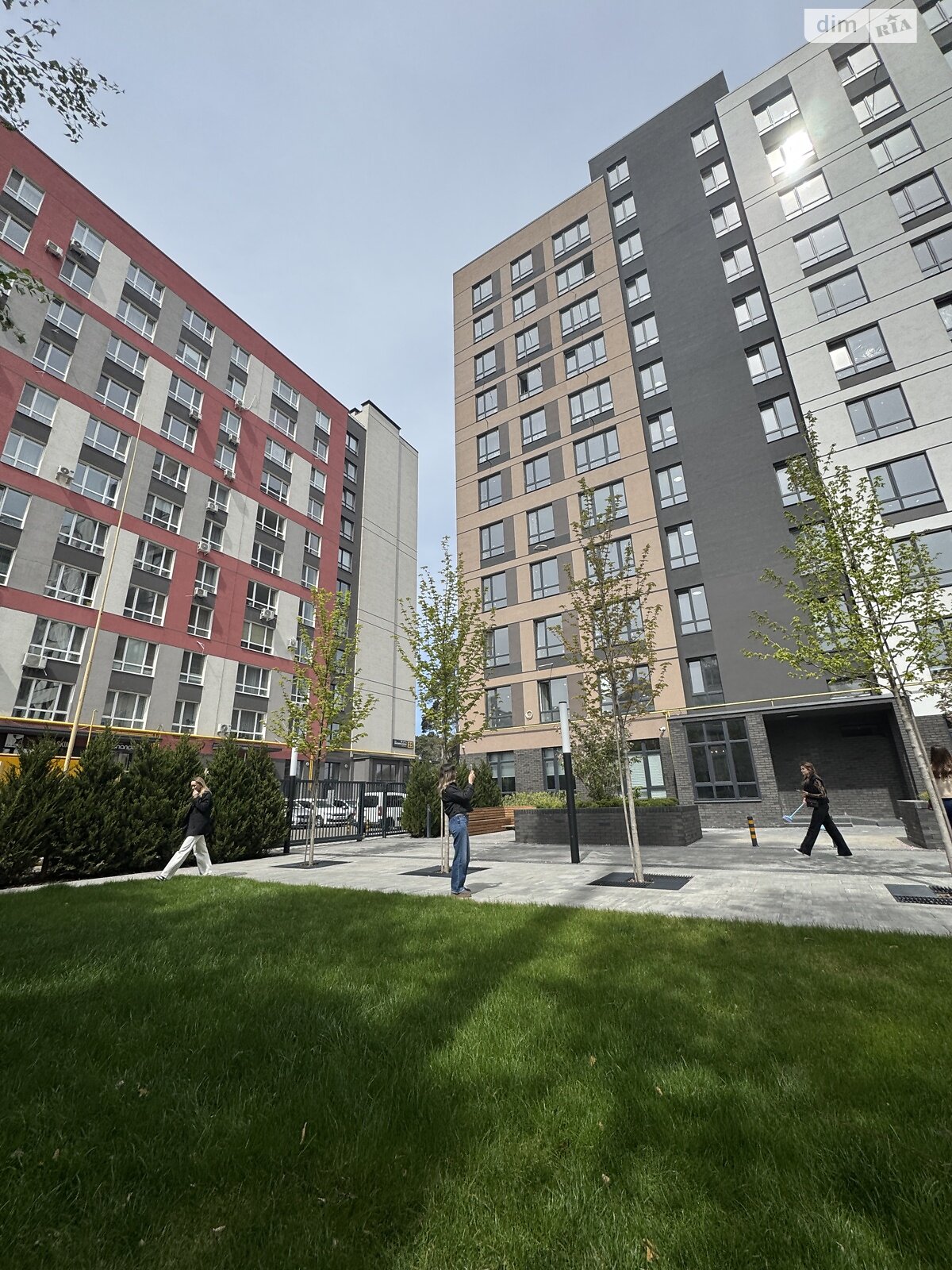 Продаж двокімнатної квартири в Ірпені, на вул. Василя Стуса 27, район Ірпінь фото 1 Продаж двокімнатної квартири в Ірпені, на вул. Василя Стуса 27, район Ірпінь фото 1