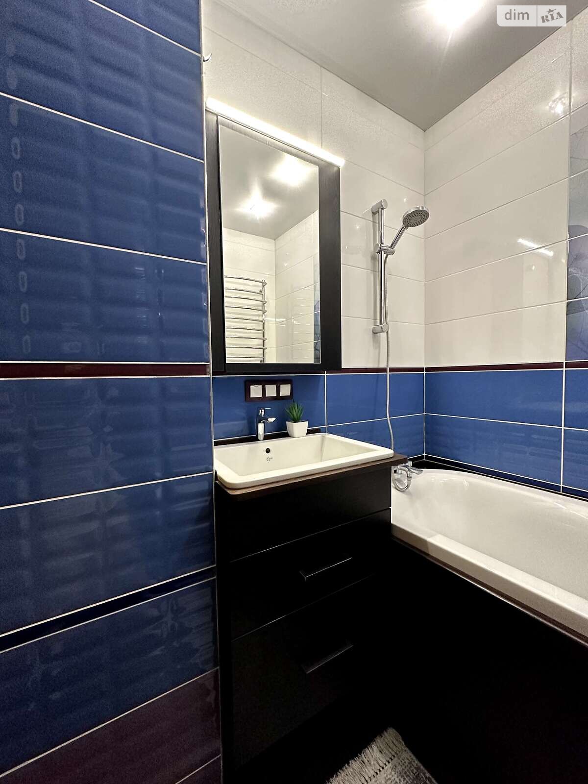 Продаж двокімнатної квартири в Ірпені, на вул. Західна 8, кв. 134, район Ірпінь фото 1 Продаж двокімнатної квартири в Ірпені, на вул. Західна 8, кв. 134, район Ірпінь фото 1