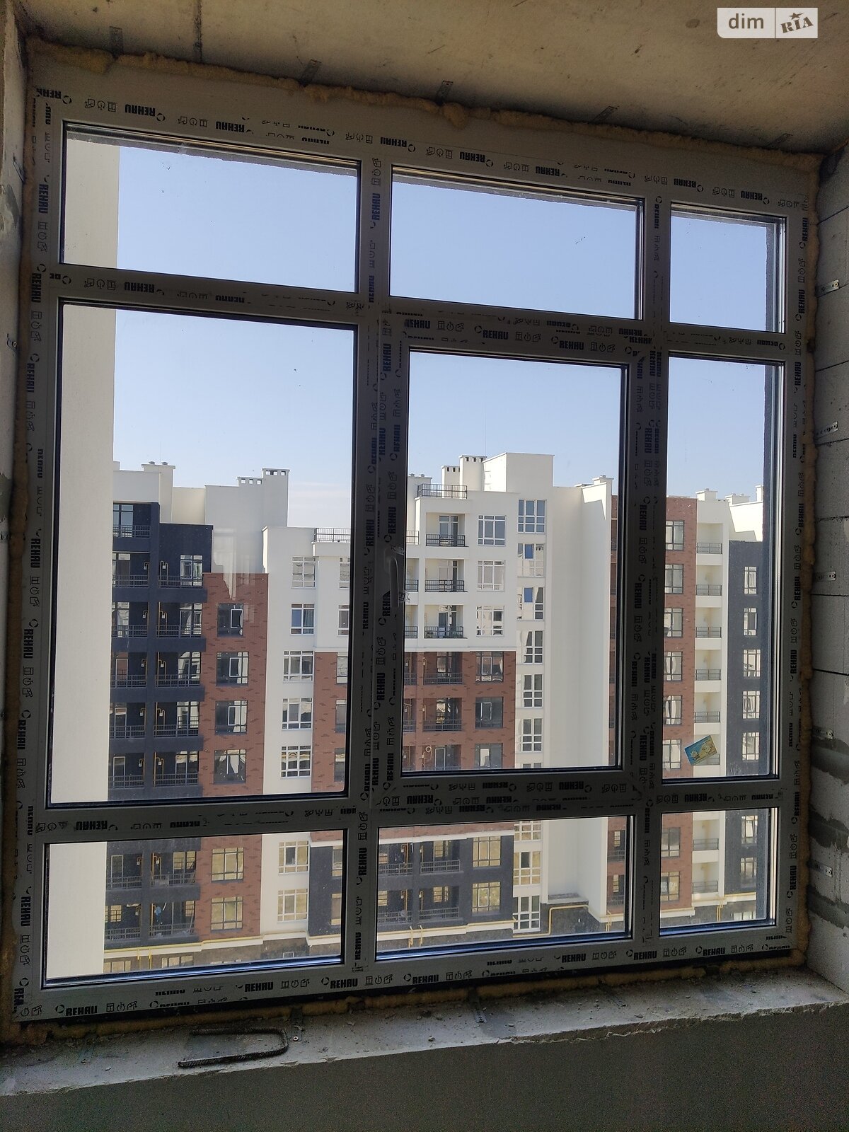 Продаж трикімнатної квартири в Ірпені, на вул. Кобилянської Ольги, район Ірпінь фото 1 Продаж трикімнатної квартири в Ірпені, на вул. Кобилянської Ольги, район Ірпінь фото 1