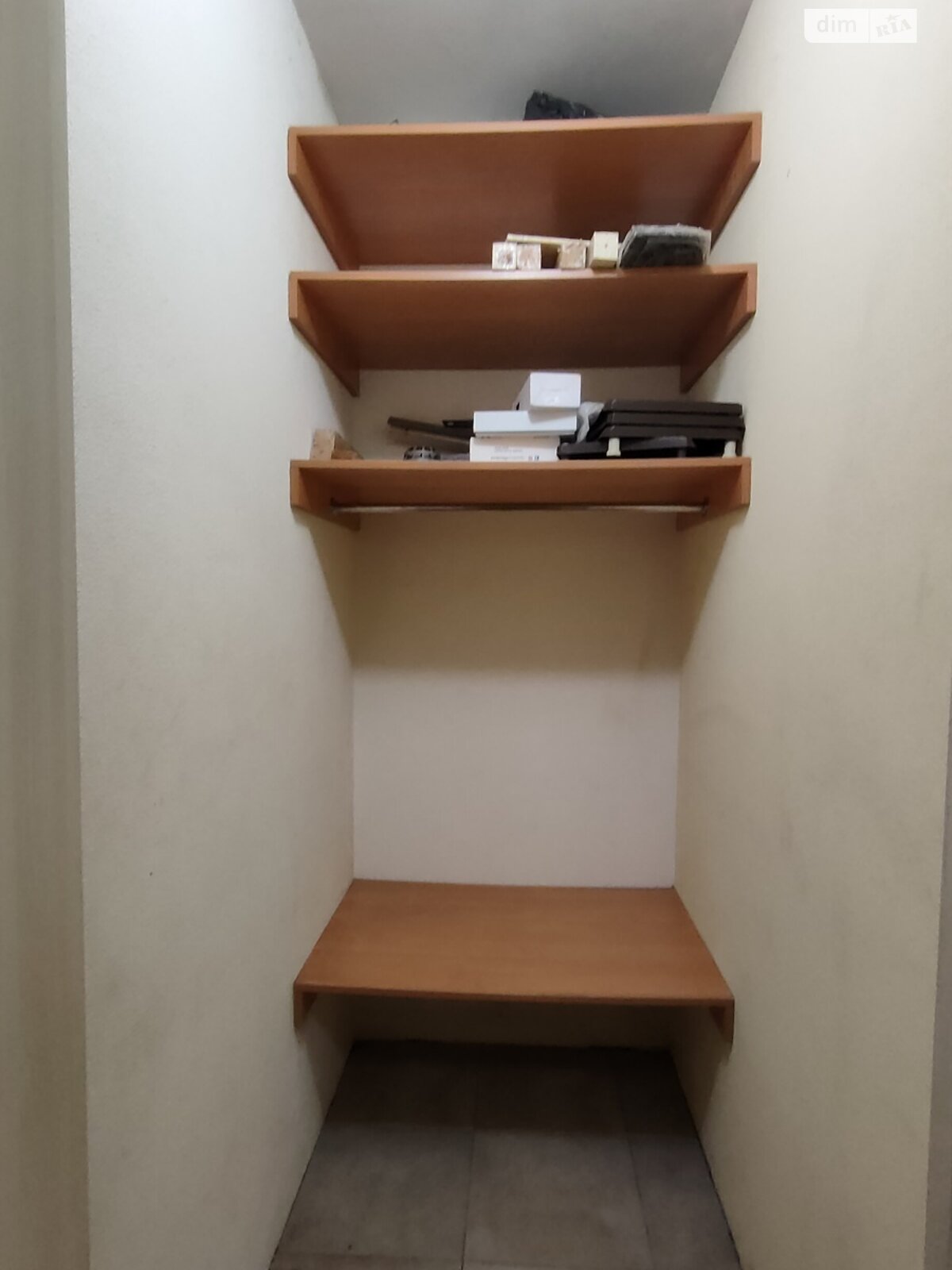 Продажа однокомнатной квартиры в Ирпене, на ул. Николая Сингаевского 10В, фото 1