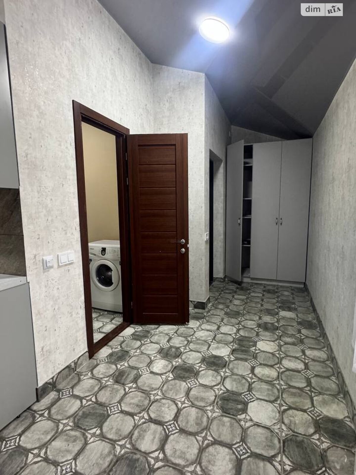 Продажа однокомнатной квартиры в Ирпене, на ул. Центральная 35А, фото 1