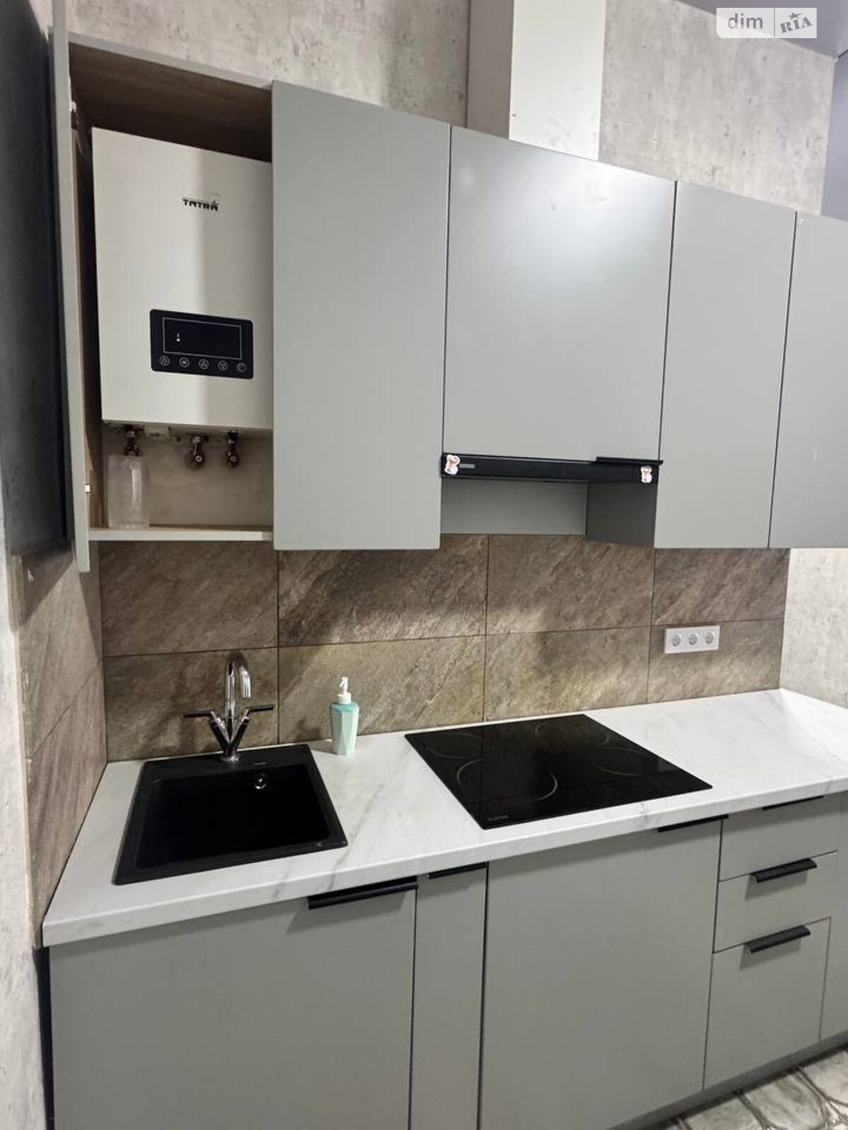 Продажа однокомнатной квартиры в Ирпене, на ул. Центральная 35А, фото 1