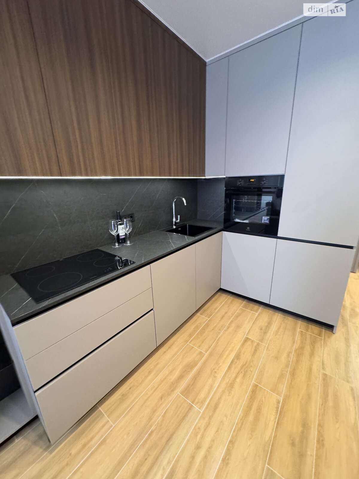 Продажа двухкомнатной квартиры в Ирпене, на ул. Университетская 1М, фото 1