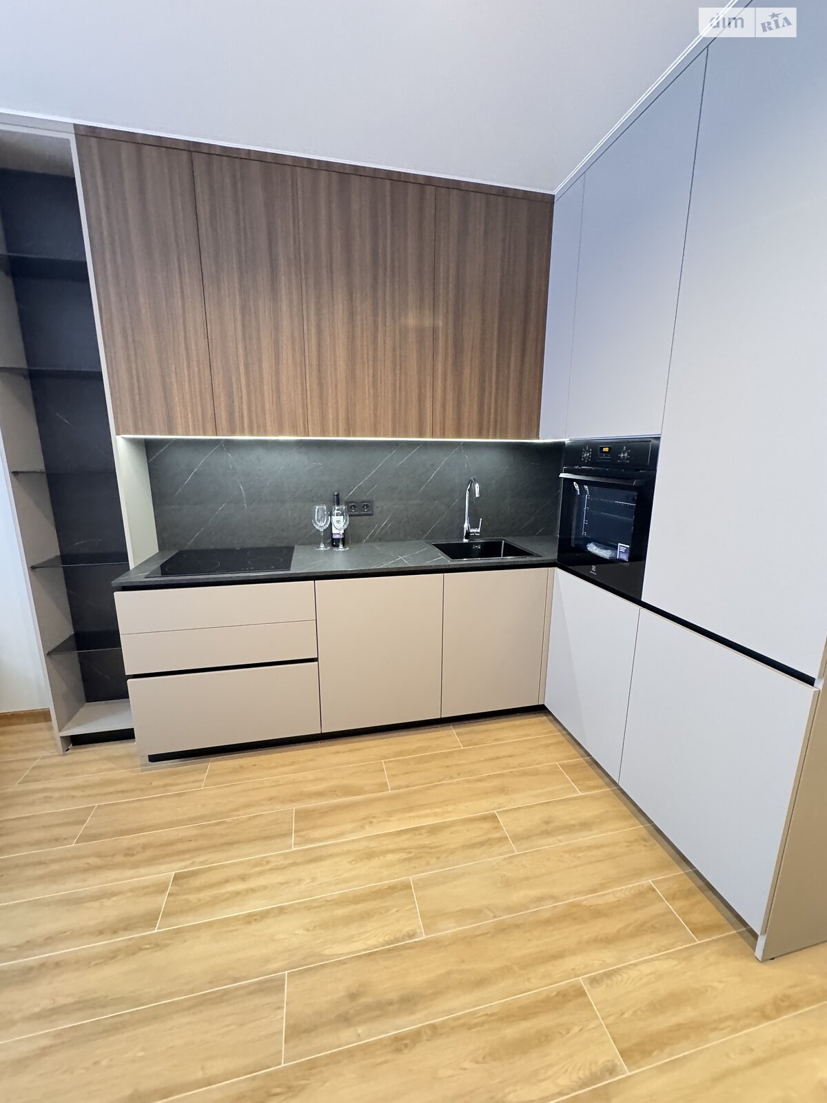 Продажа двухкомнатной квартиры в Ирпене, на ул. Университетская 1М, фото 1