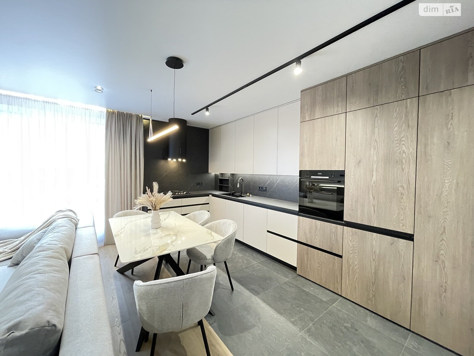 Продажа двухкомнатной квартиры в Ирпене, на ул. Василия Стуса 27, фото 1