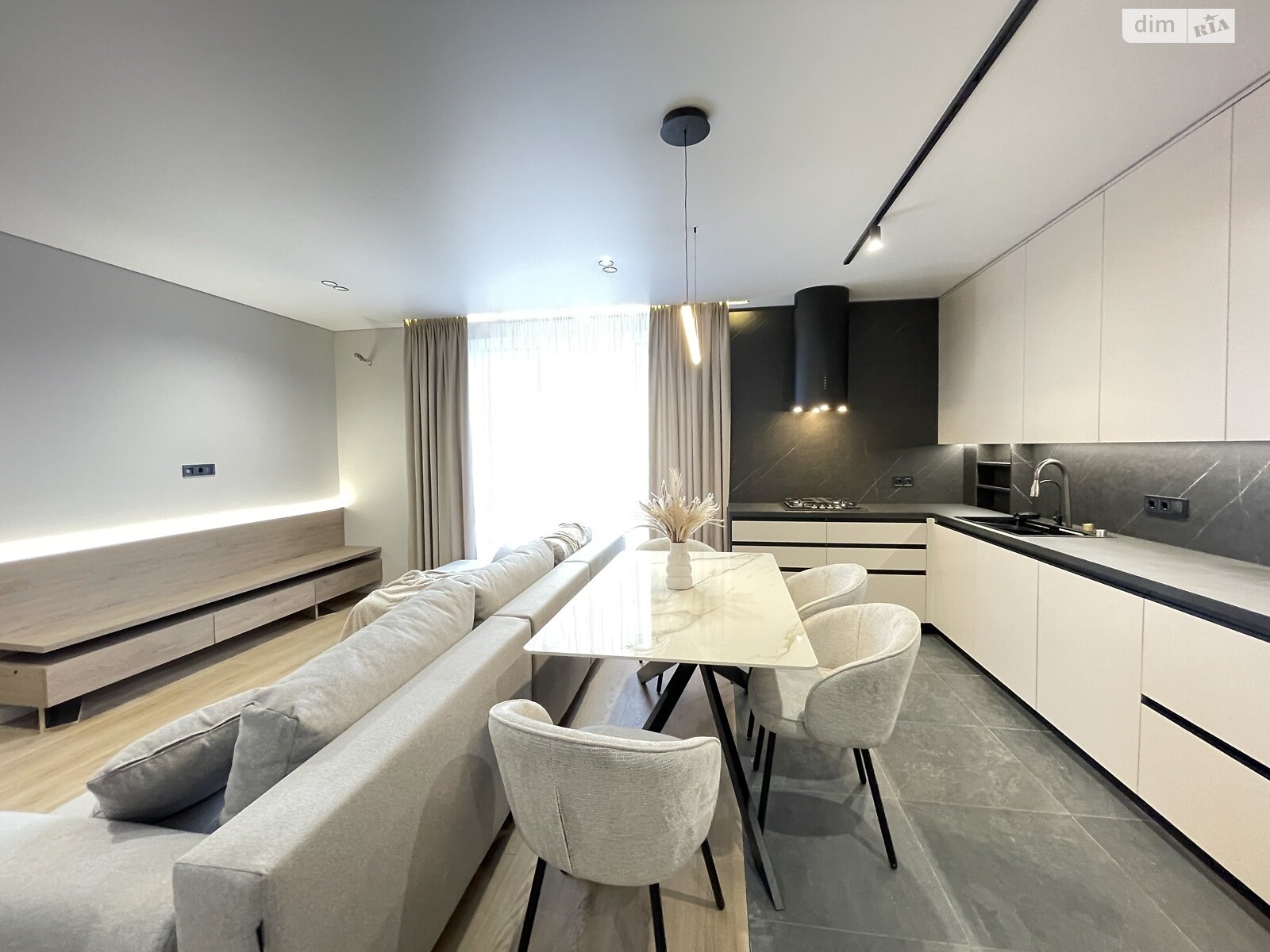 Продажа двухкомнатной квартиры в Ирпене, на ул. Василия Стуса 27, фото 1