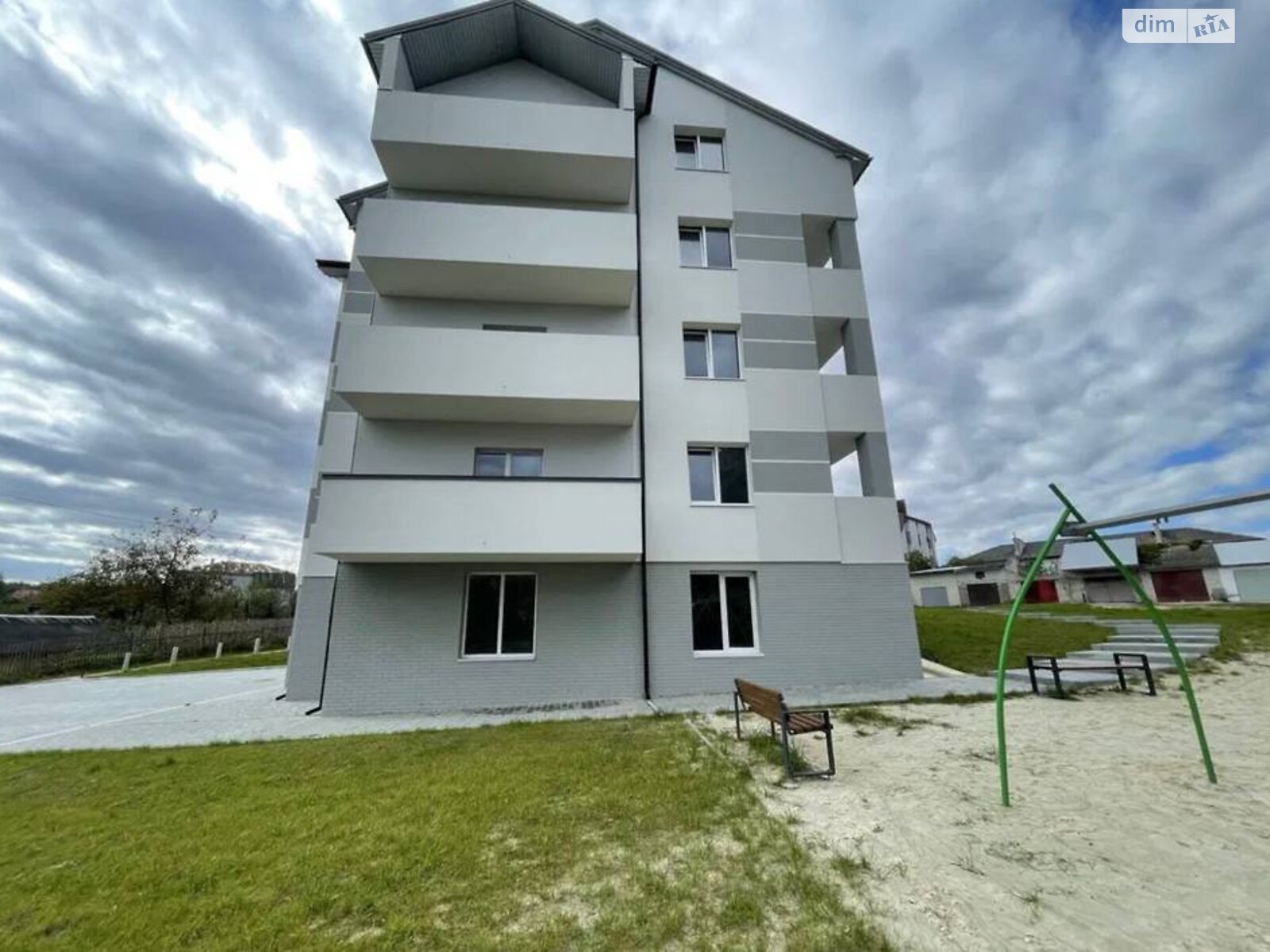 Продажа двухкомнатной квартиры в Ивано-Франково, на ул. Коцюбинского 1, фото 1 Продажа двухкомнатной квартиры в Ивано-Франково, на ул. Коцюбинского 1, фото 1