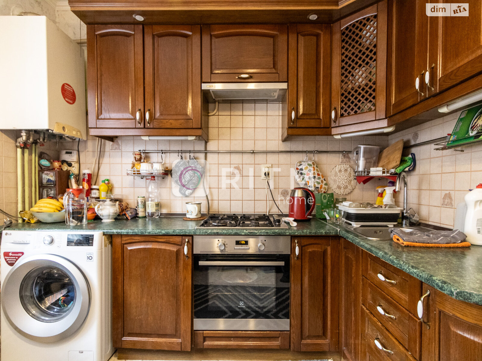 Продажа четырехкомнатной квартиры в Ивано-Франковске, на ул. 24 Августа 5, фото 1 Продажа четырехкомнатной квартиры в Ивано-Франковске, на ул. 24 Августа 5, фото 1