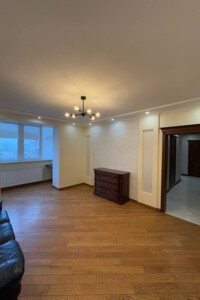 Продаж двокімнатної квартири в Івано-Франківську, на вул. Коновальця Євгена 124А, район Арсенал фото 2