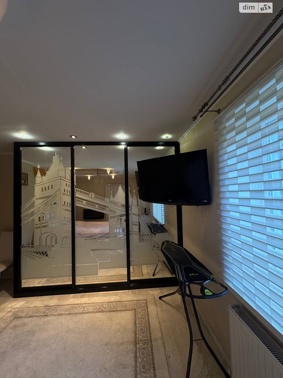 Продажа трехкомнатной квартиры в Ивано-Франковске, на ул. Коновальца Евгения, район Арсенал фото 1