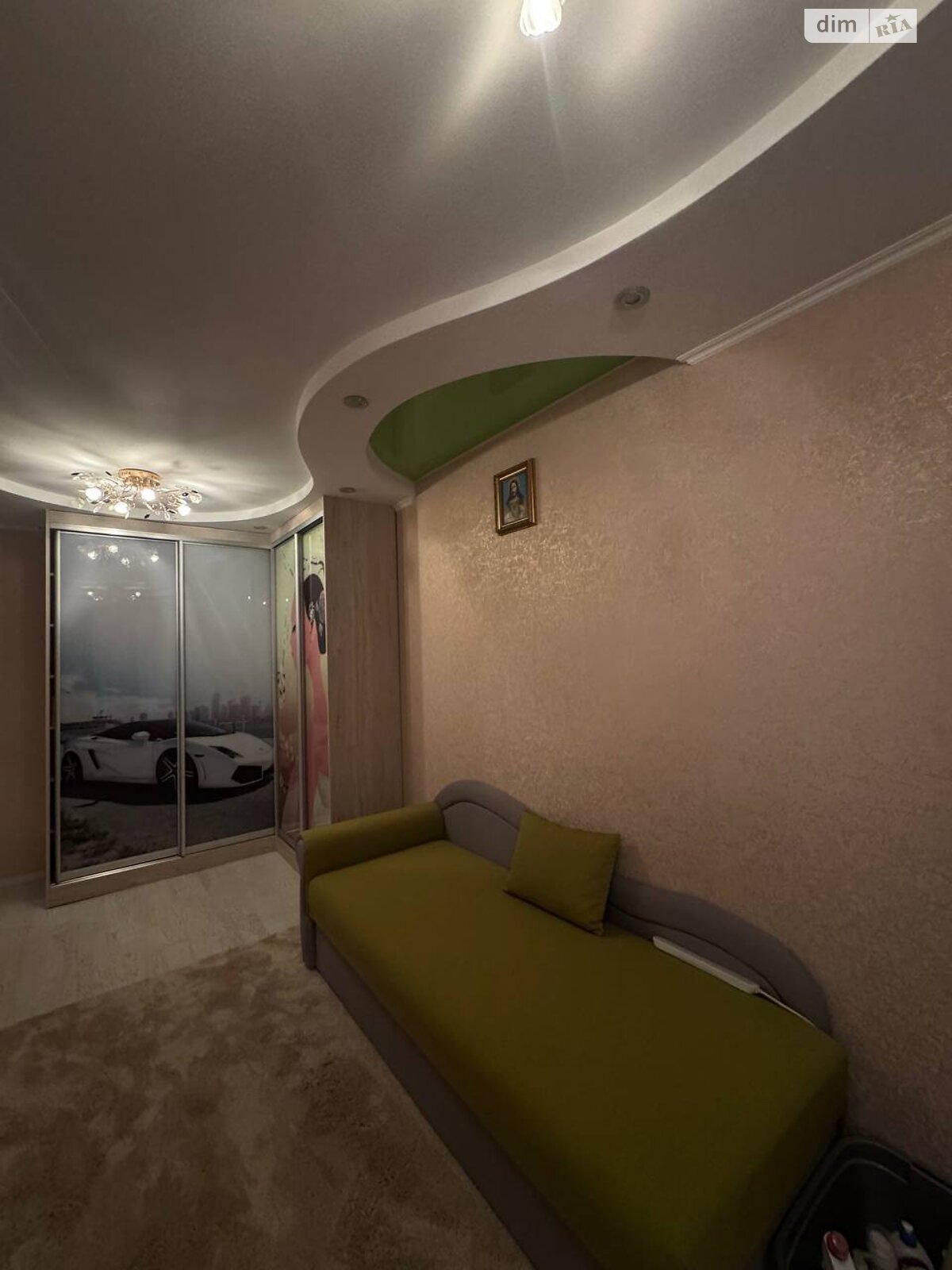 Продажа трехкомнатной квартиры в Ивано-Франковске, на ул. Коновальца Евгения, район Арсенал фото 1