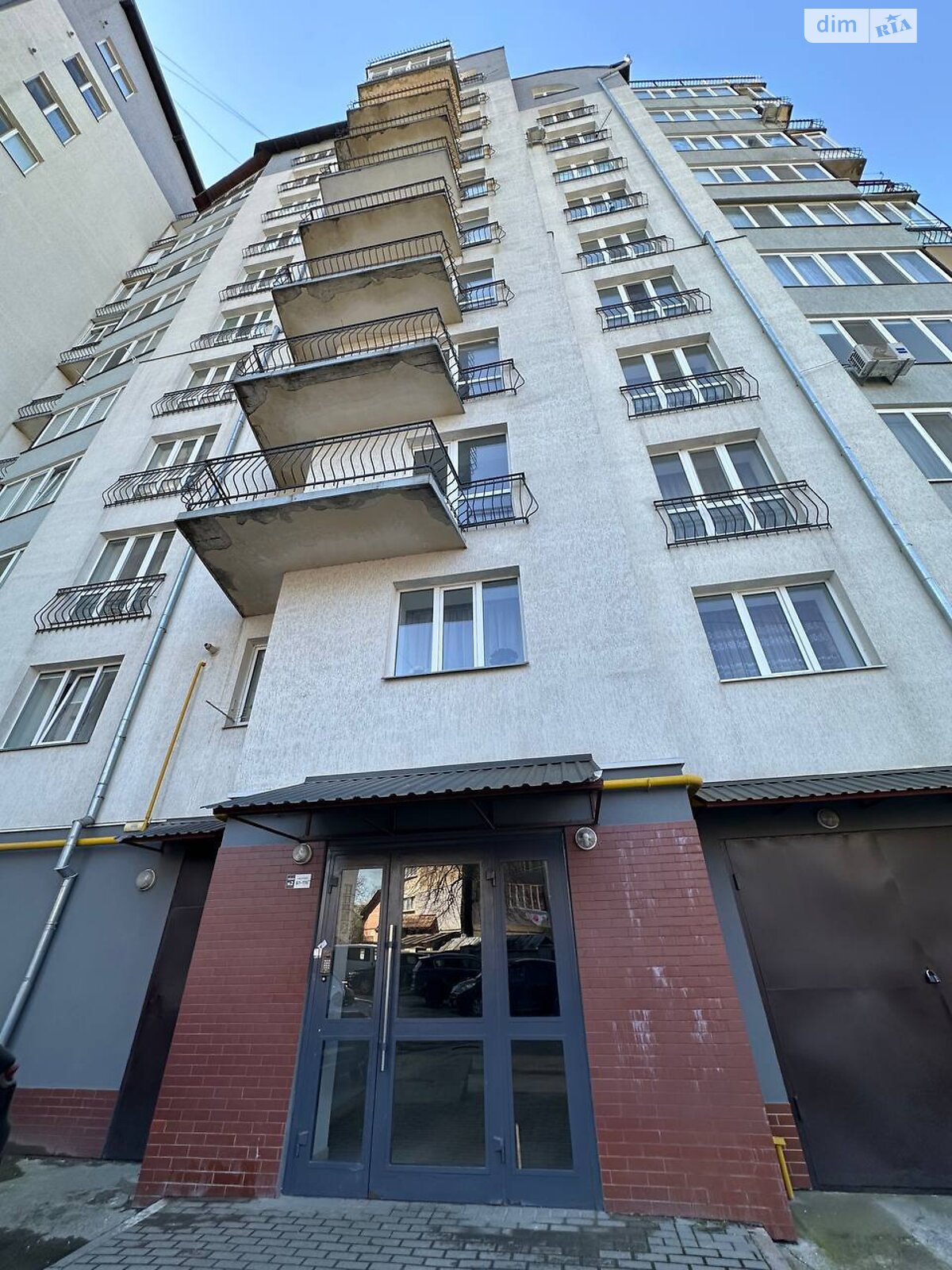 Продажа трехкомнатной квартиры в Ивано-Франковске, на ул. Национальной Гвардии 3, район Арсенал фото 1 Продажа трехкомнатной квартиры в Ивано-Франковске, на ул. Национальной Гвардии 3, район Арсенал фото 1