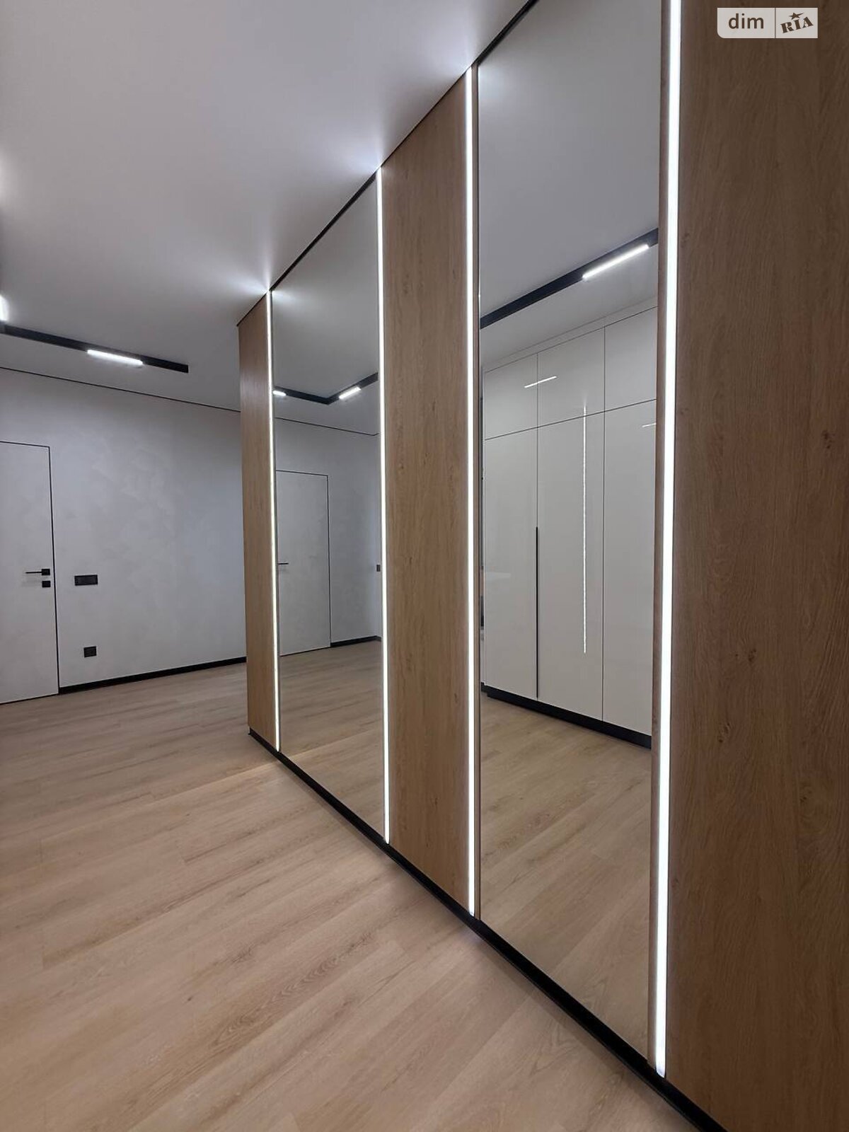 Продажа двухкомнатной квартиры в Ивано-Франковске, на ул. Национальной Гвардии, район Арсенал фото 1