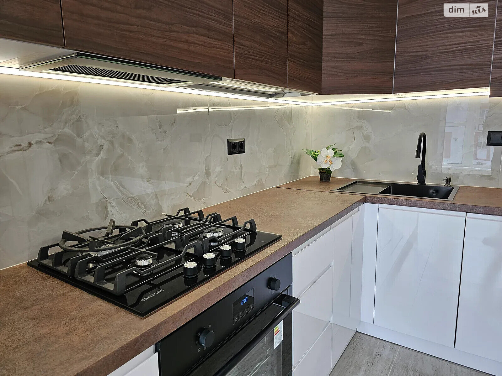 Продаж двокімнатної квартири в Івано-Франківську, на вул. Національної Гвардії 3В, район Арсенал фото 1 Продаж двокімнатної квартири в Івано-Франківську, на вул. Національної Гвардії 3В, район Арсенал фото 1