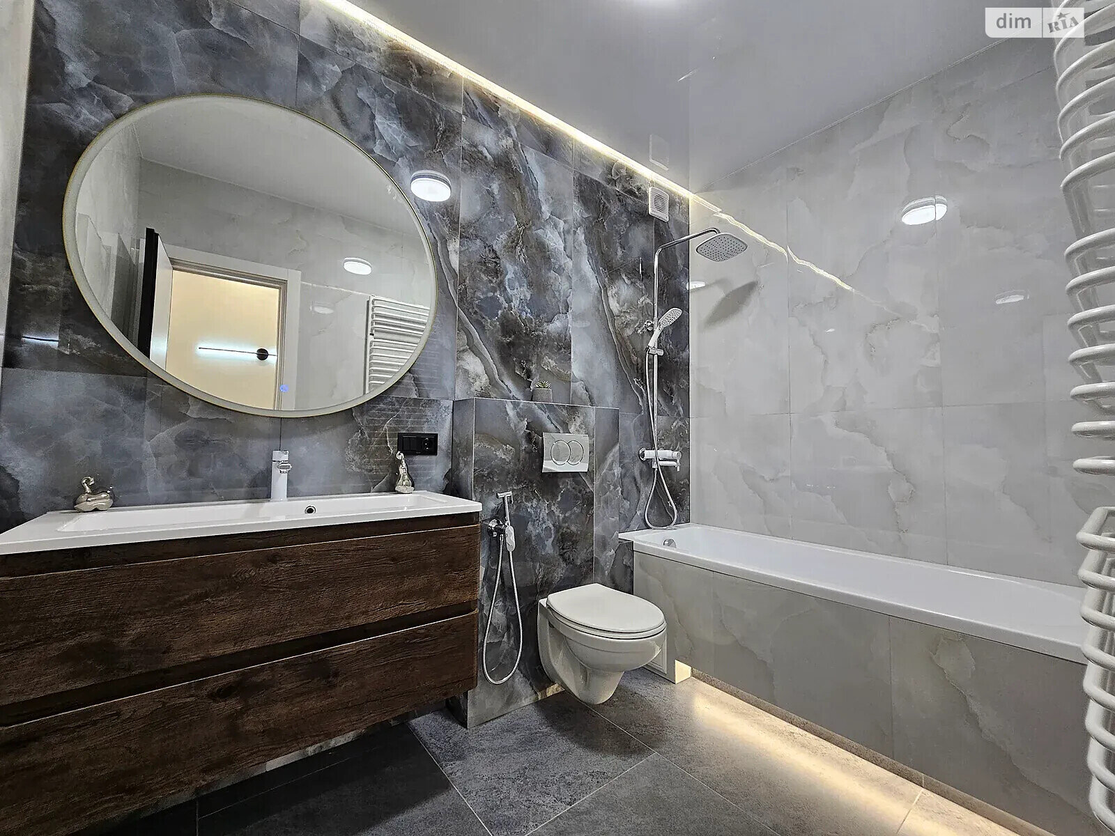 Продаж двокімнатної квартири в Івано-Франківську, на вул. Національної Гвардії 3В, район Арсенал фото 1 Продаж двокімнатної квартири в Івано-Франківську, на вул. Національної Гвардії 3В, район Арсенал фото 1