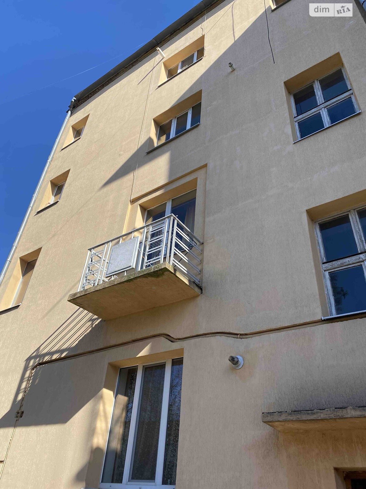 Продаж трикімнатної квартири в Івано-Франківську, на вул. Республіканська 7, кв. 3, район Арсенал фото 1 Продаж трикімнатної квартири в Івано-Франківську, на вул. Республіканська 7, кв. 3, район Арсенал фото 1