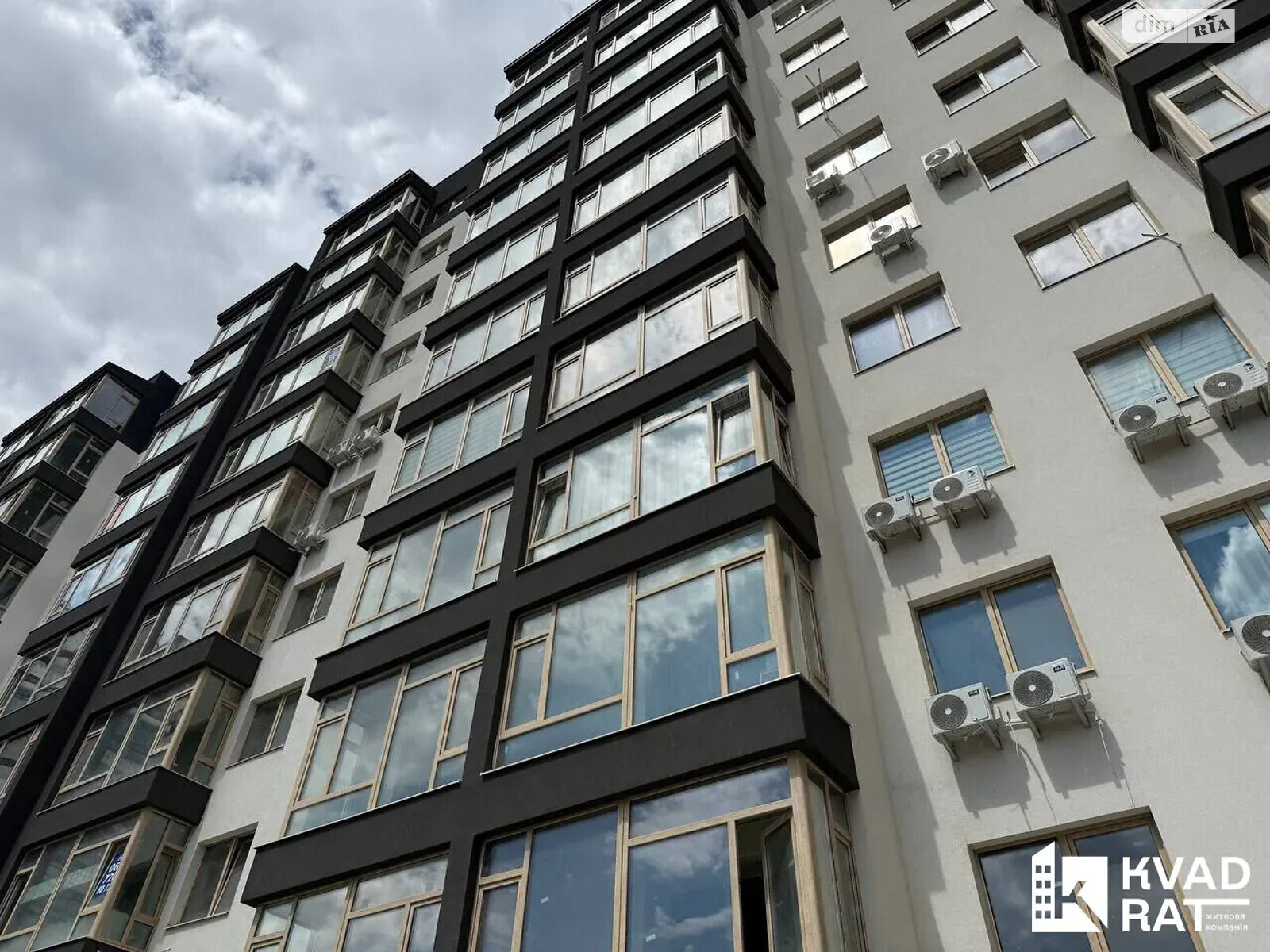 Продаж однокімнатної квартири в Івано-Франківську, на вул. Волошина Августина 2А, район Арсенал фото 1 Продаж однокімнатної квартири в Івано-Франківську, на вул. Волошина Августина 2А, район Арсенал фото 1
