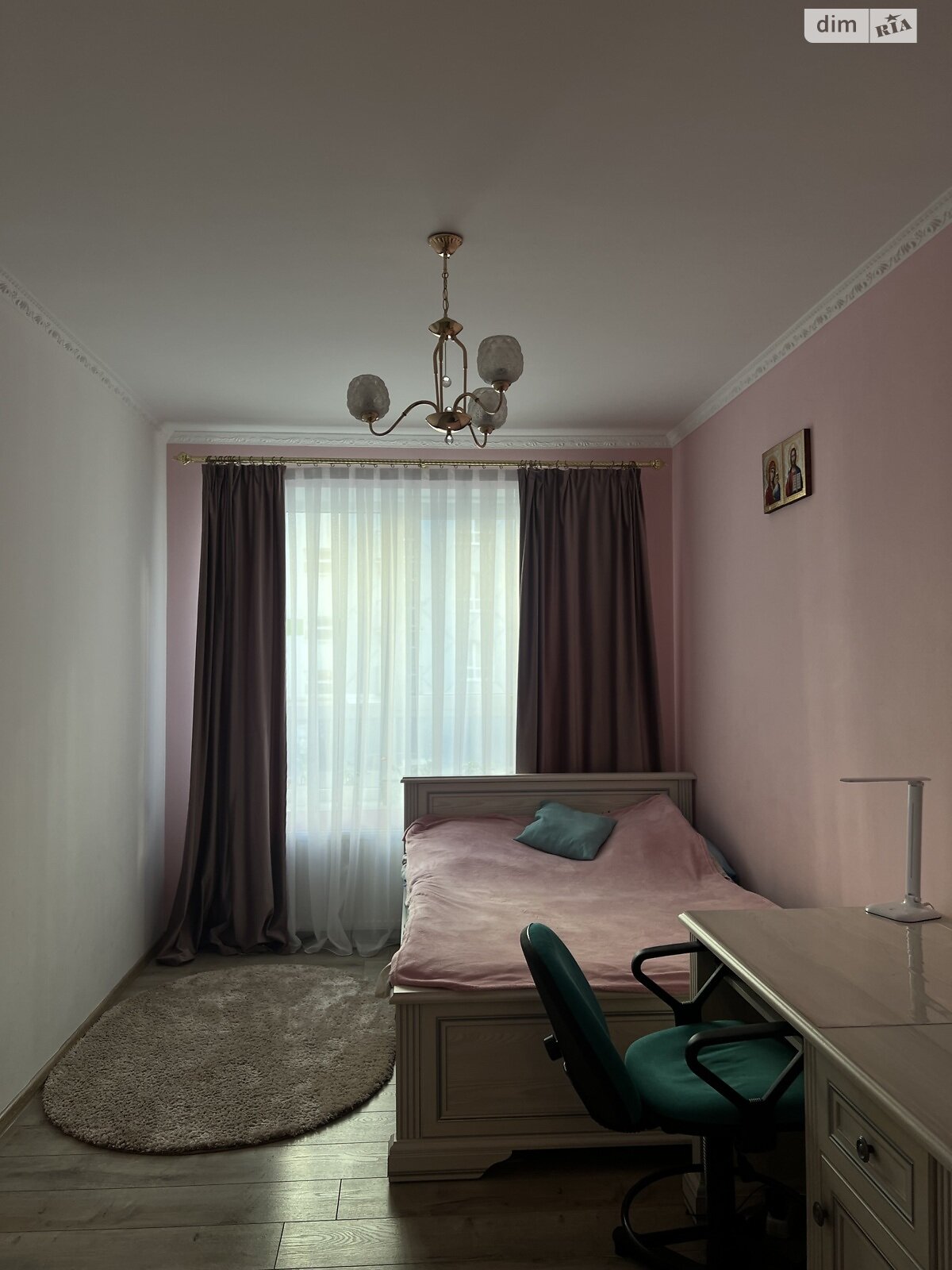 Продаж трикімнатної квартири в Івано-Франківську, на вул. Довженка О. 39, район Бам фото 1 Продаж трикімнатної квартири в Івано-Франківську, на вул. Довженка О. 39, район Бам фото 1
