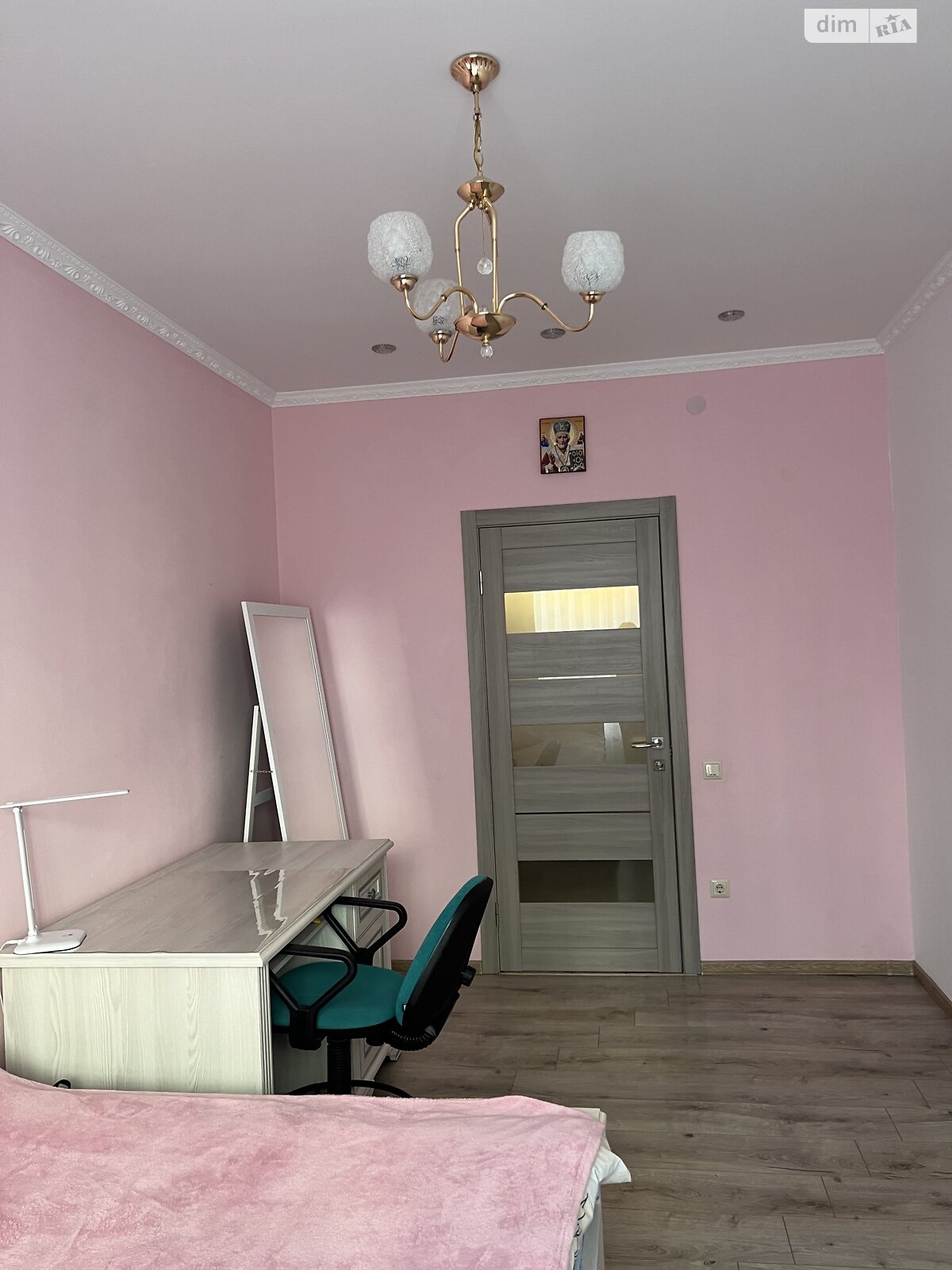 Продаж трикімнатної квартири в Івано-Франківську, на вул. Довженка О. 39, район Бам фото 1 Продаж трикімнатної квартири в Івано-Франківську, на вул. Довженка О. 39, район Бам фото 1