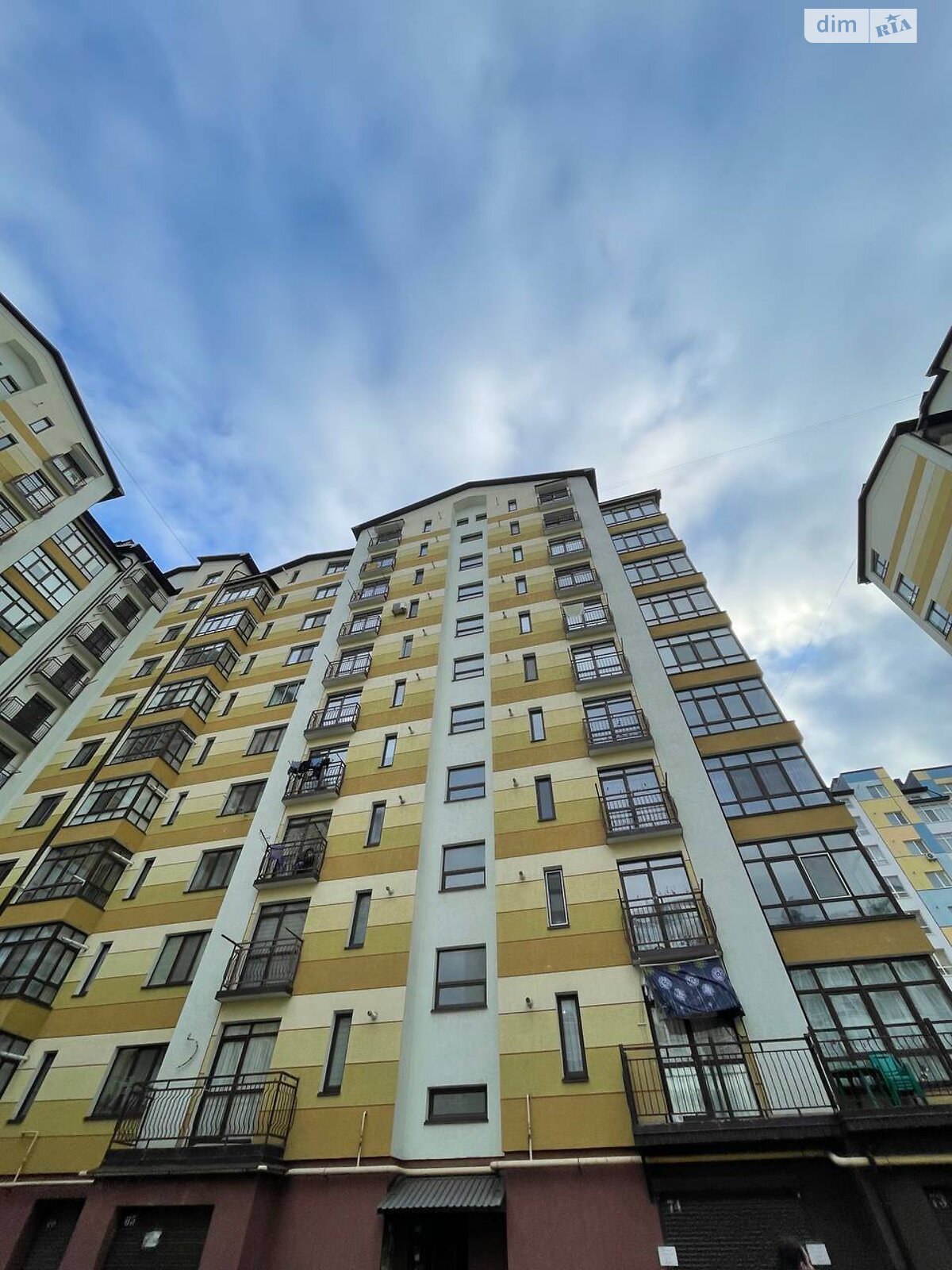 Продажа двухкомнатной квартиры в Ивано-Франковске, на ул. Довженко А., район Бам фото 1 Продажа двухкомнатной квартиры в Ивано-Франковске, на ул. Довженко А., район Бам фото 1