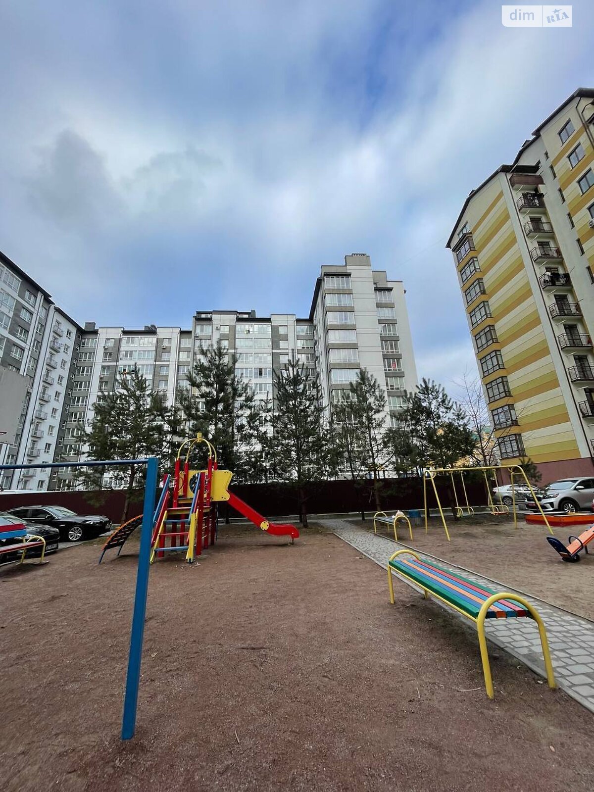 Продажа двухкомнатной квартиры в Ивано-Франковске, на ул. Довженко А., район Бам фото 1 Продажа двухкомнатной квартиры в Ивано-Франковске, на ул. Довженко А., район Бам фото 1