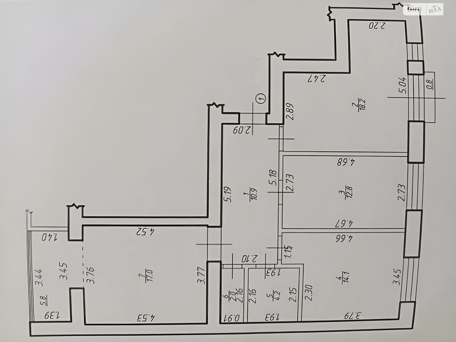 Продаж трикімнатної квартири в Івано-Франківську, на вул. Довженка О. 39, район Бам фото 1 Продаж трикімнатної квартири в Івано-Франківську, на вул. Довженка О. 39, район Бам фото 1