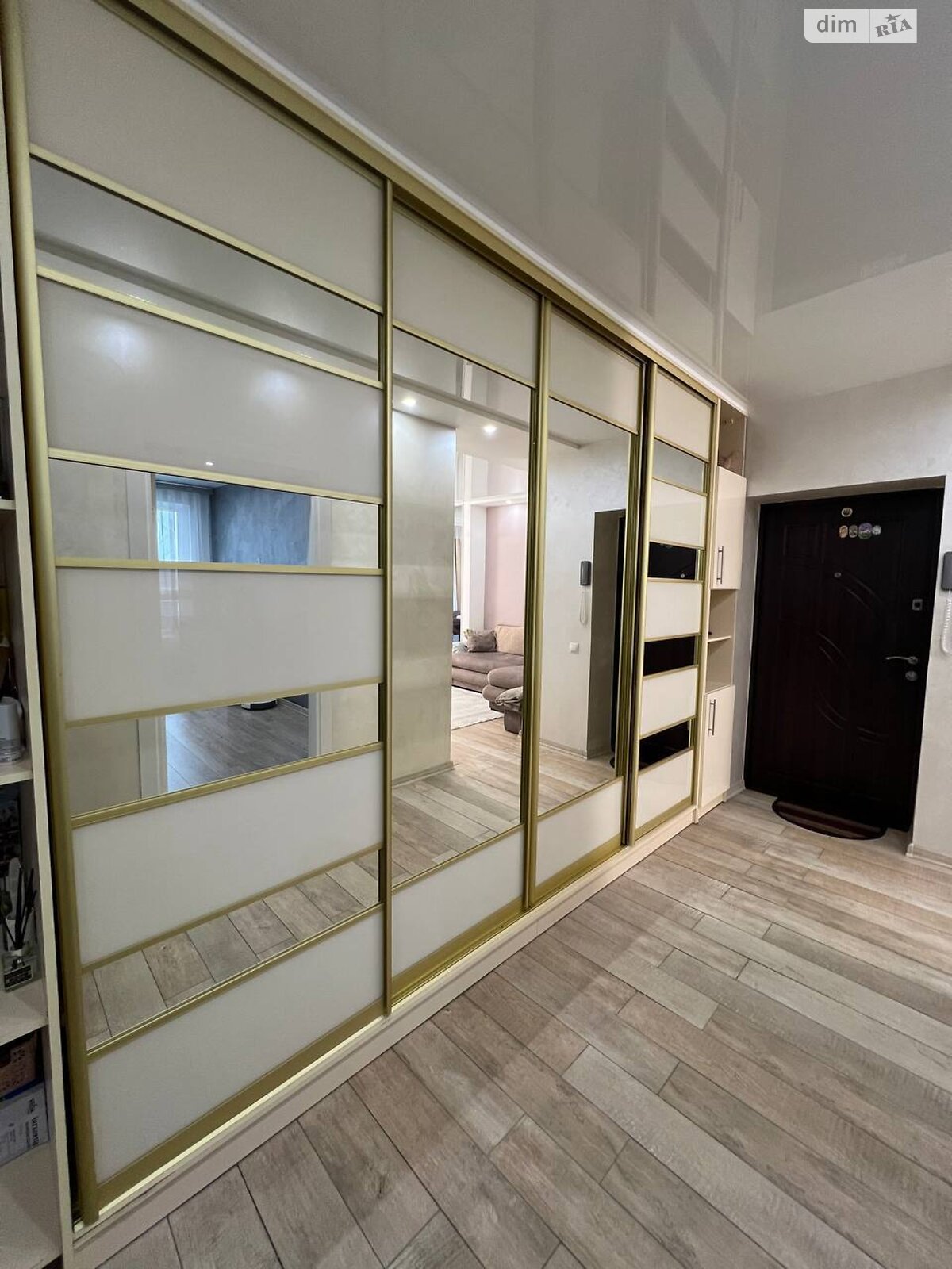 Продажа трехкомнатной квартиры в Ивано-Франковске, на ул. Довженко А. 35, кв. 14, район Бам фото 1 Продажа трехкомнатной квартиры в Ивано-Франковске, на ул. Довженко А. 35, кв. 14, район Бам фото 1