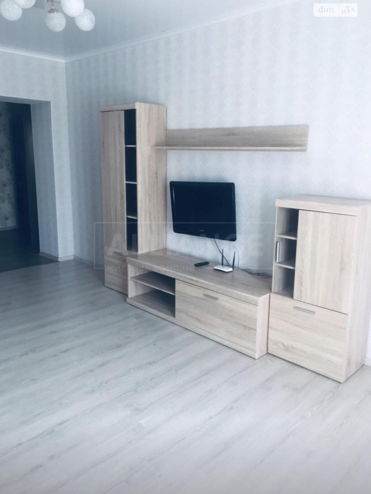 Продаж двокімнатної квартири в Івано-Франківську, на вул. Довженка О., район Бам фото 1 Продаж двокімнатної квартири в Івано-Франківську, на вул. Довженка О., район Бам фото 1