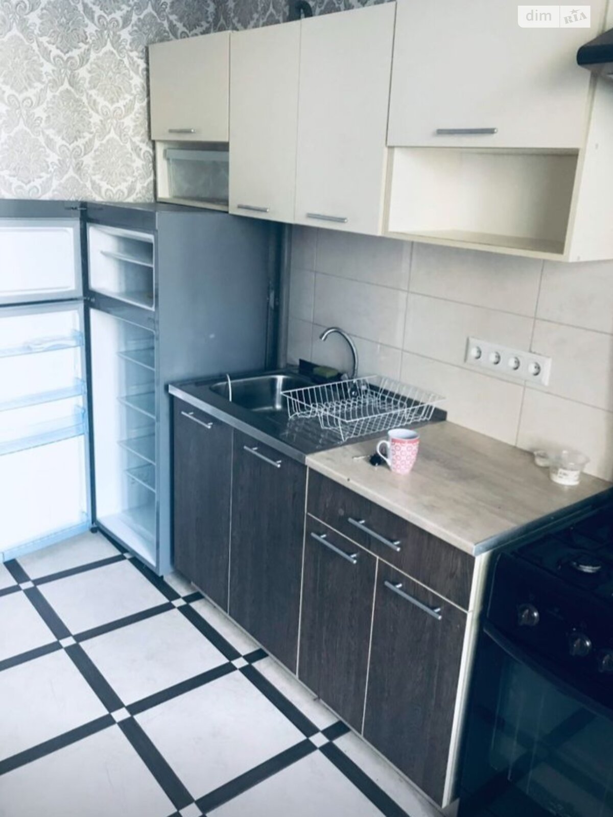 Продаж двокімнатної квартири в Івано-Франківську, на вул. Довженка О. 51, район Бам фото 1 Продаж двокімнатної квартири в Івано-Франківську, на вул. Довженка О. 51, район Бам фото 1