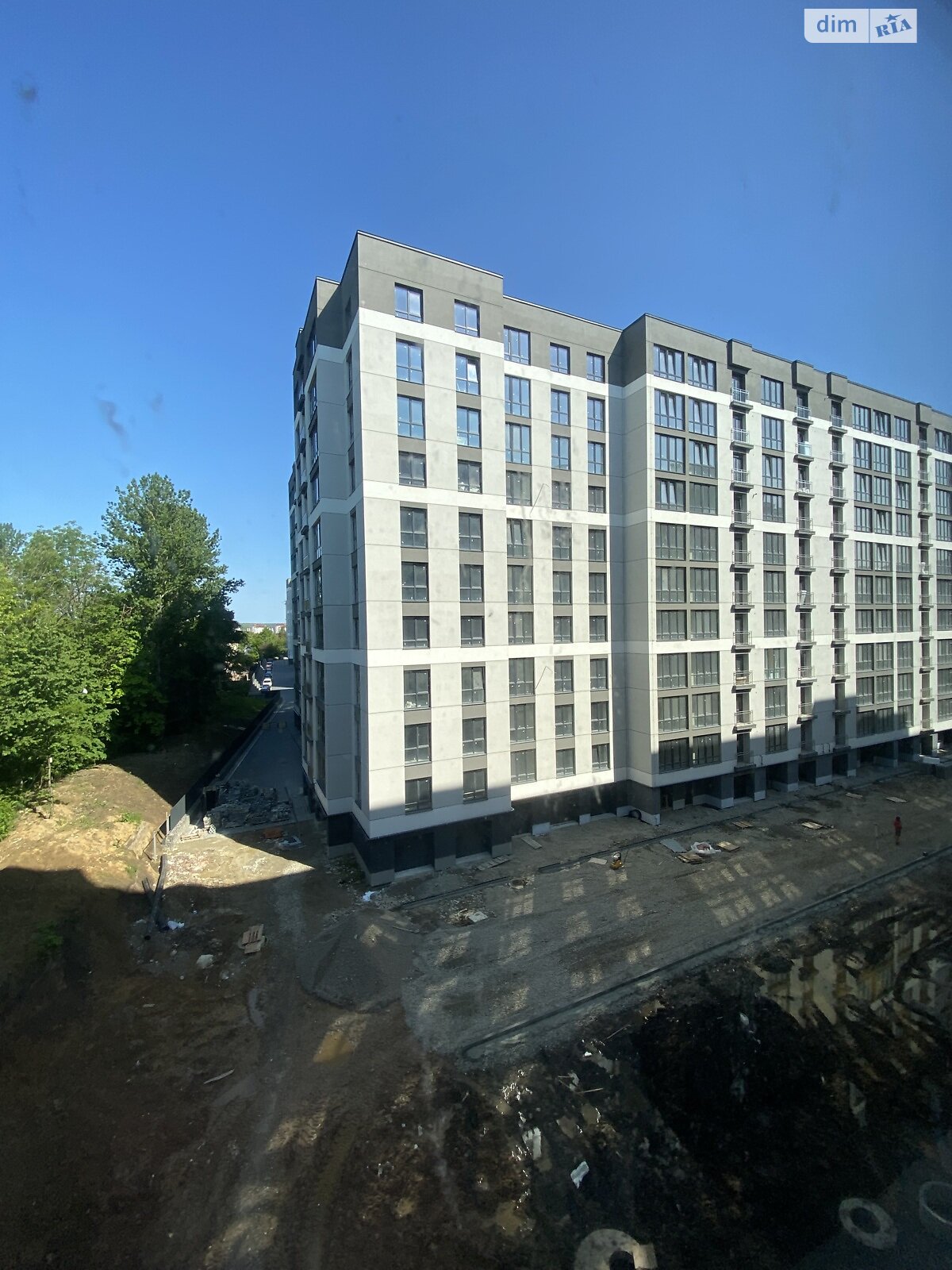 Продажа трехкомнатной квартиры в Ивано-Франковске, на ул. Довженко А. 31В, район Бам фото 1 Продажа трехкомнатной квартиры в Ивано-Франковске, на ул. Довженко А. 31В, район Бам фото 1
