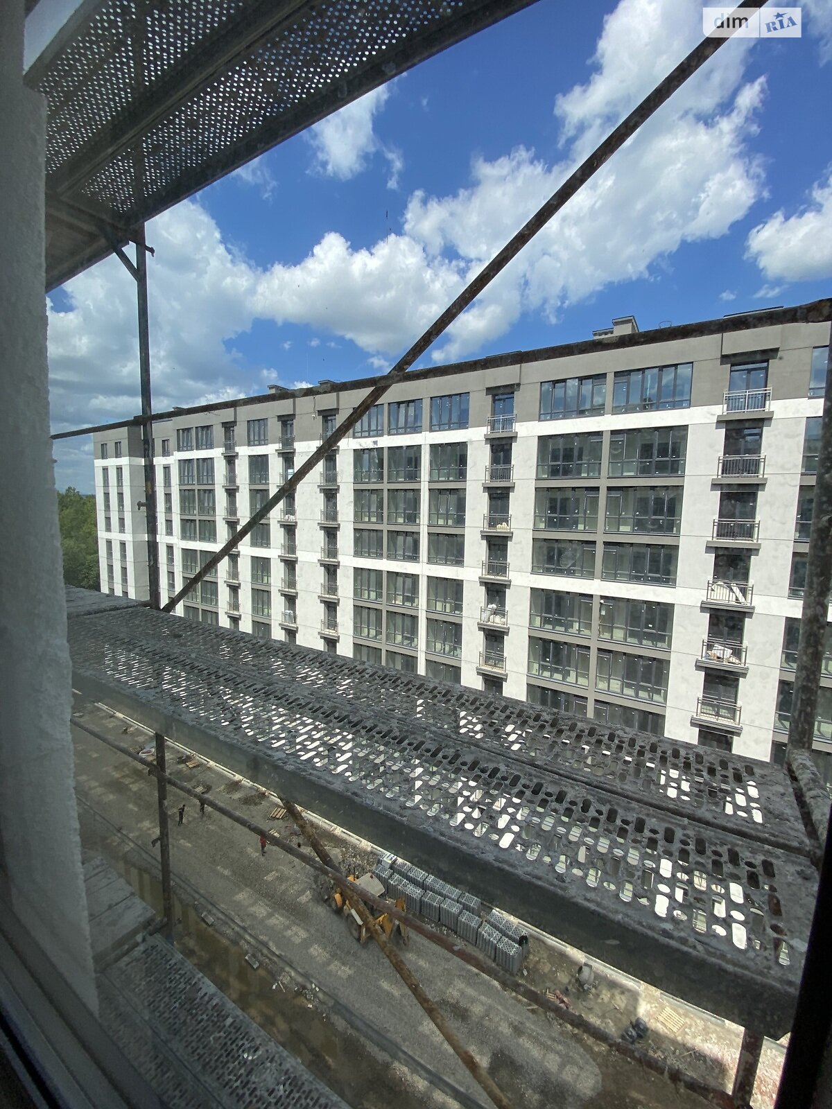 Продаж двокімнатної квартири в Івано-Франківську, на вул. Довженка О. 31В, район Бам фото 1 Продаж двокімнатної квартири в Івано-Франківську, на вул. Довженка О. 31В, район Бам фото 1