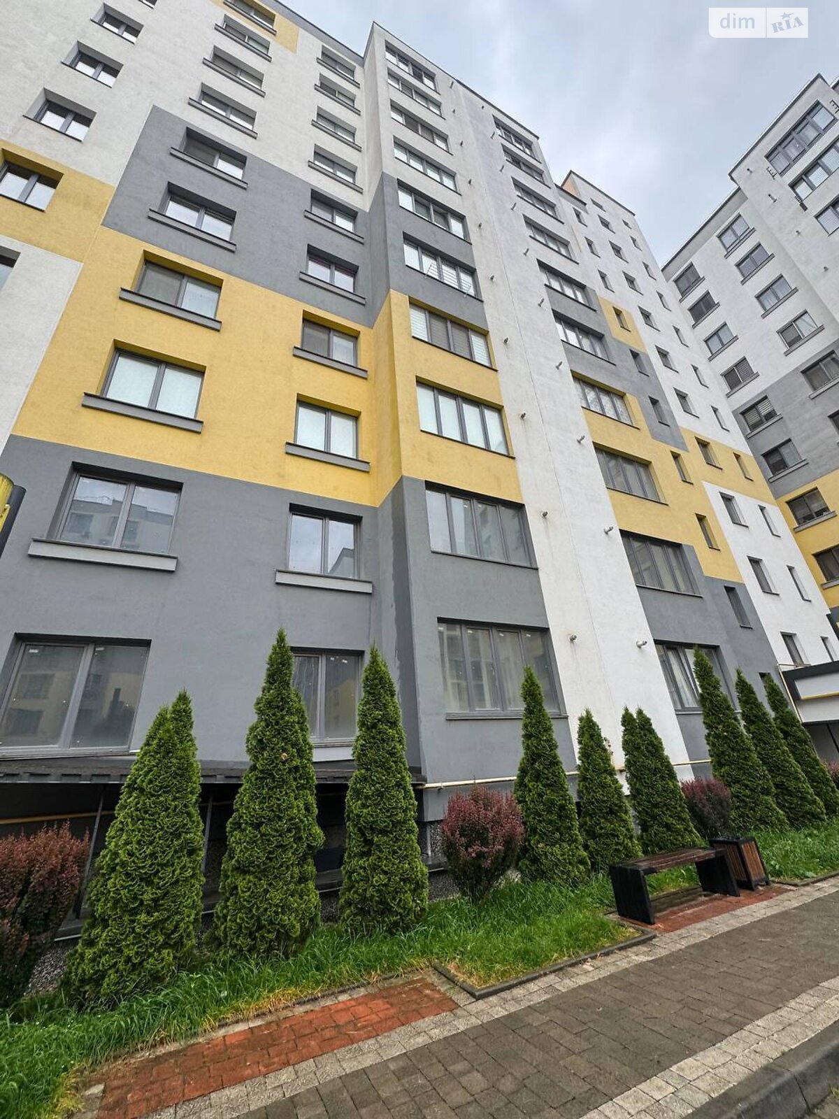 Продаж двокімнатної квартири в Крихівцях, на вул. Довженка О. 51, фото 1 Продаж двокімнатної квартири в Крихівцях, на вул. Довженка О. 51, фото 1