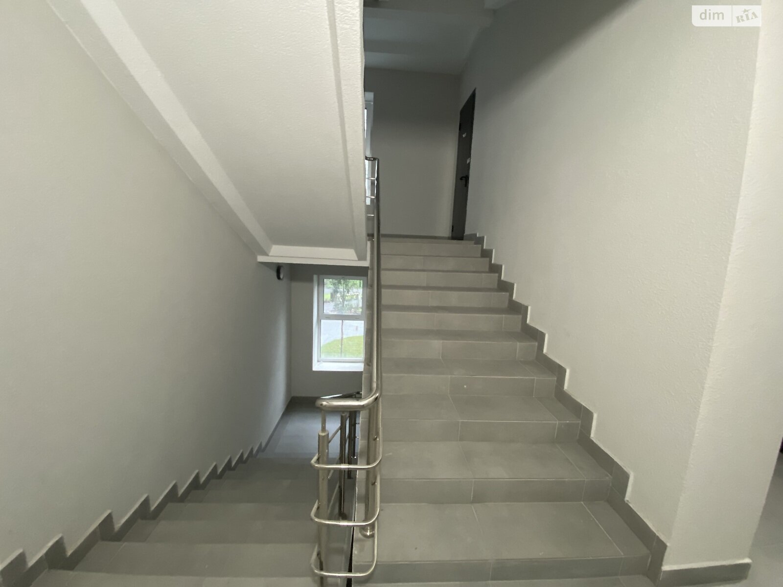 Продаж двокімнатної квартири в Івано-Франківську, на вул. Довженка О. 31, район Бам фото 1 Продаж двокімнатної квартири в Івано-Франківську, на вул. Довженка О. 31, район Бам фото 1