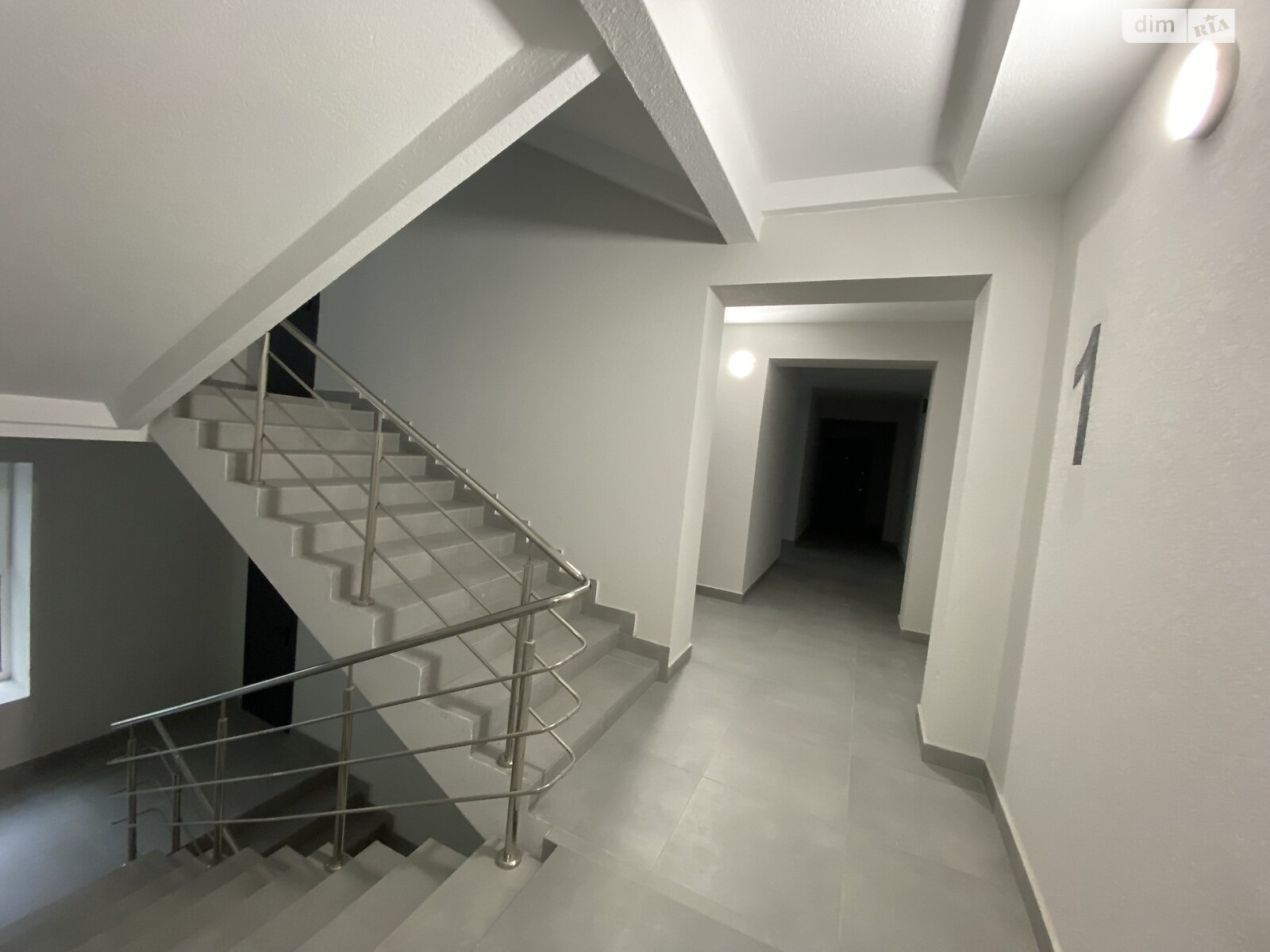 Продаж двокімнатної квартири в Івано-Франківську, на вул. Довженка О. 31, район Бам фото 1 Продаж двокімнатної квартири в Івано-Франківську, на вул. Довженка О. 31, район Бам фото 1