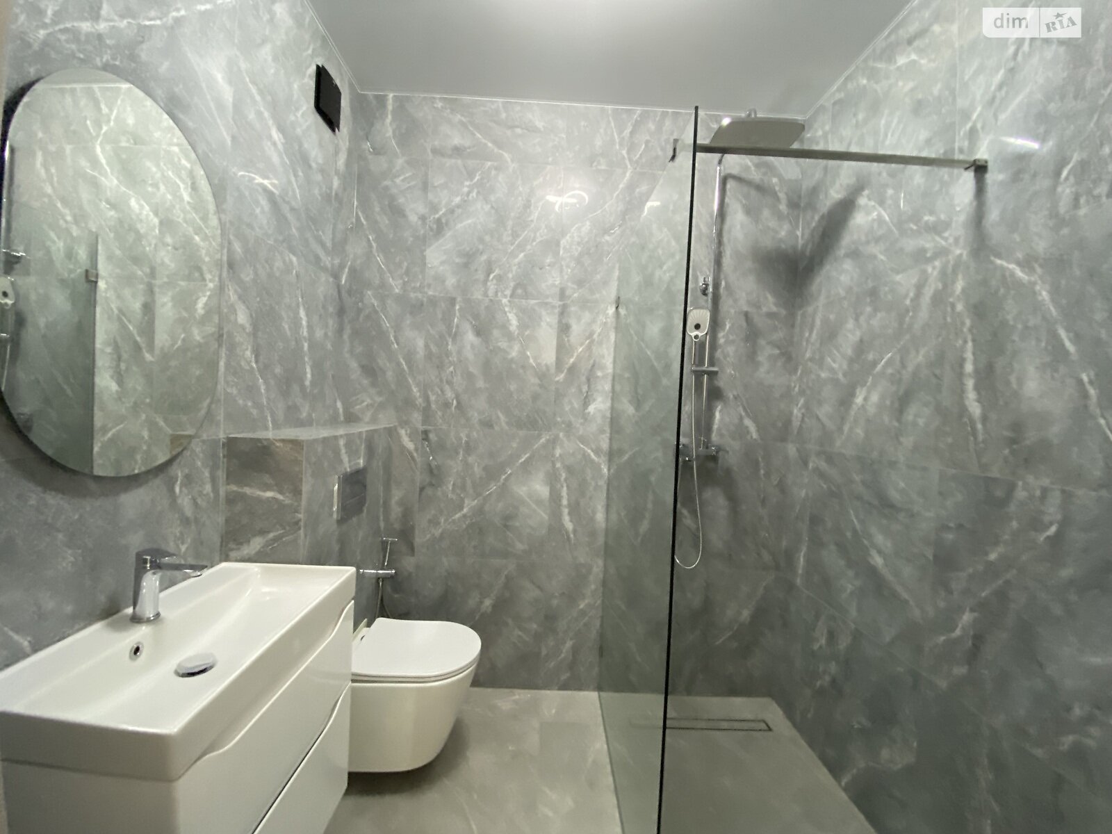 Продаж двокімнатної квартири в Івано-Франківську, на вул. Довженка О. 31, район Бам фото 1 Продаж двокімнатної квартири в Івано-Франківську, на вул. Довженка О. 31, район Бам фото 1