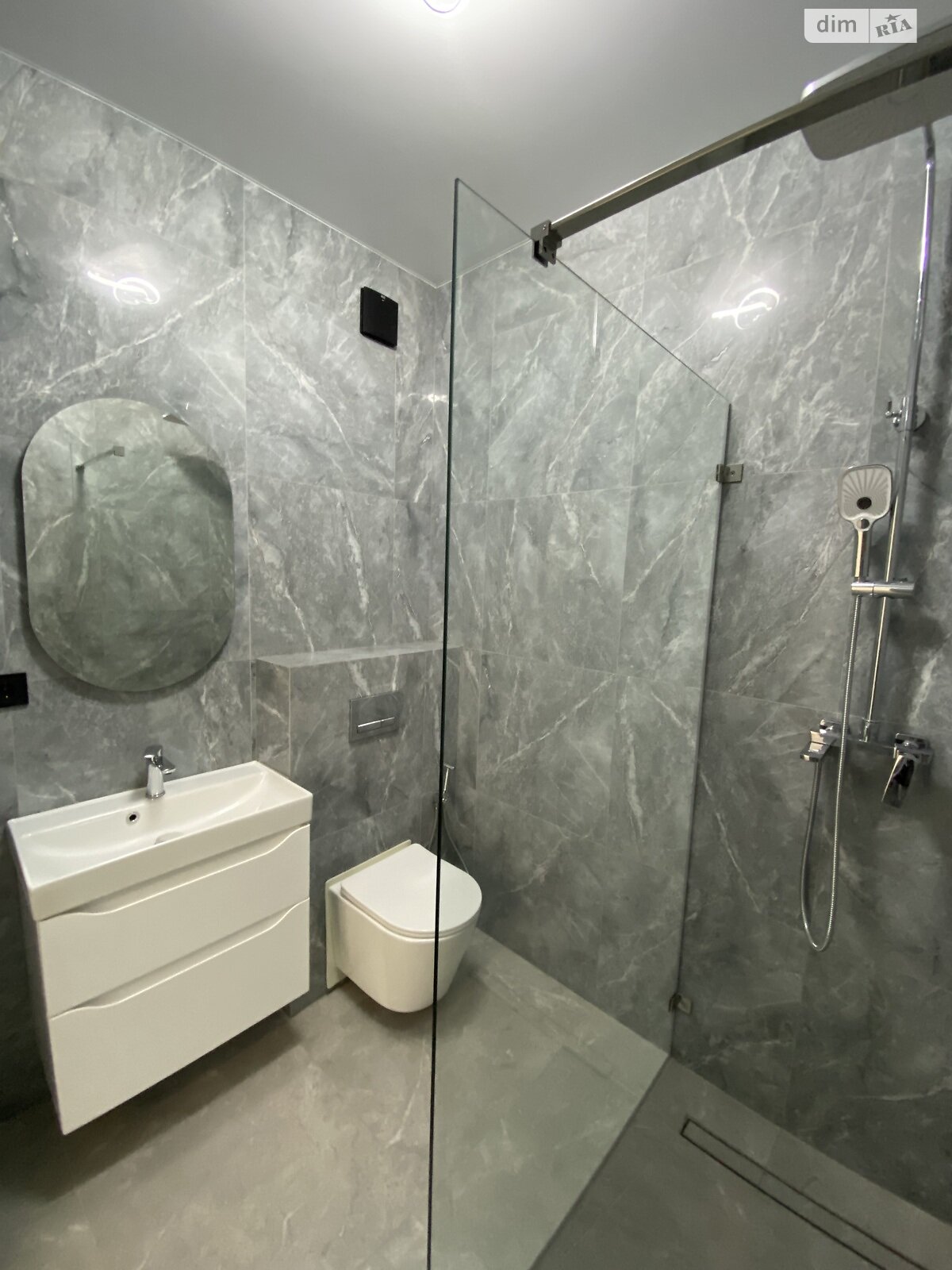 Продаж двокімнатної квартири в Івано-Франківську, на вул. Довженка О. 31, район Бам фото 1 Продаж двокімнатної квартири в Івано-Франківську, на вул. Довженка О. 31, район Бам фото 1