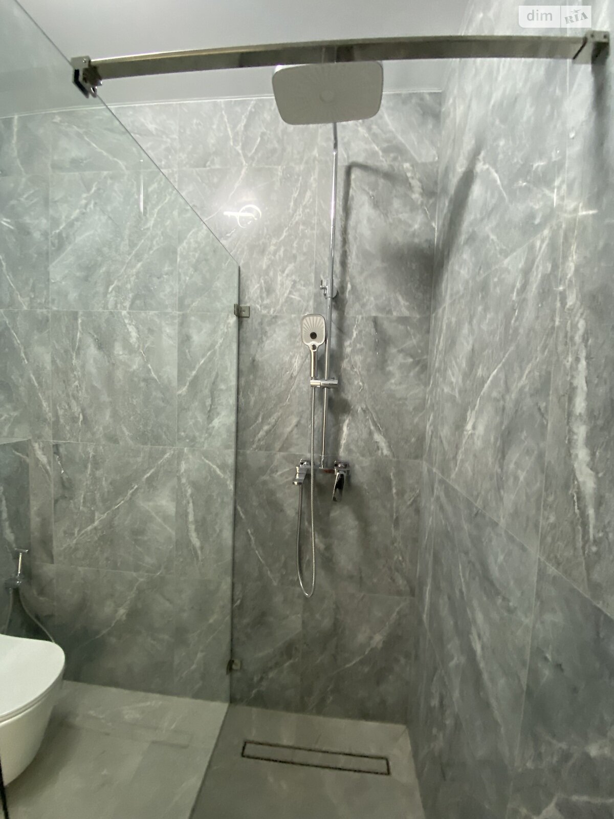 Продаж двокімнатної квартири в Івано-Франківську, на вул. Довженка О. 31, район Бам фото 1 Продаж двокімнатної квартири в Івано-Франківську, на вул. Довженка О. 31, район Бам фото 1