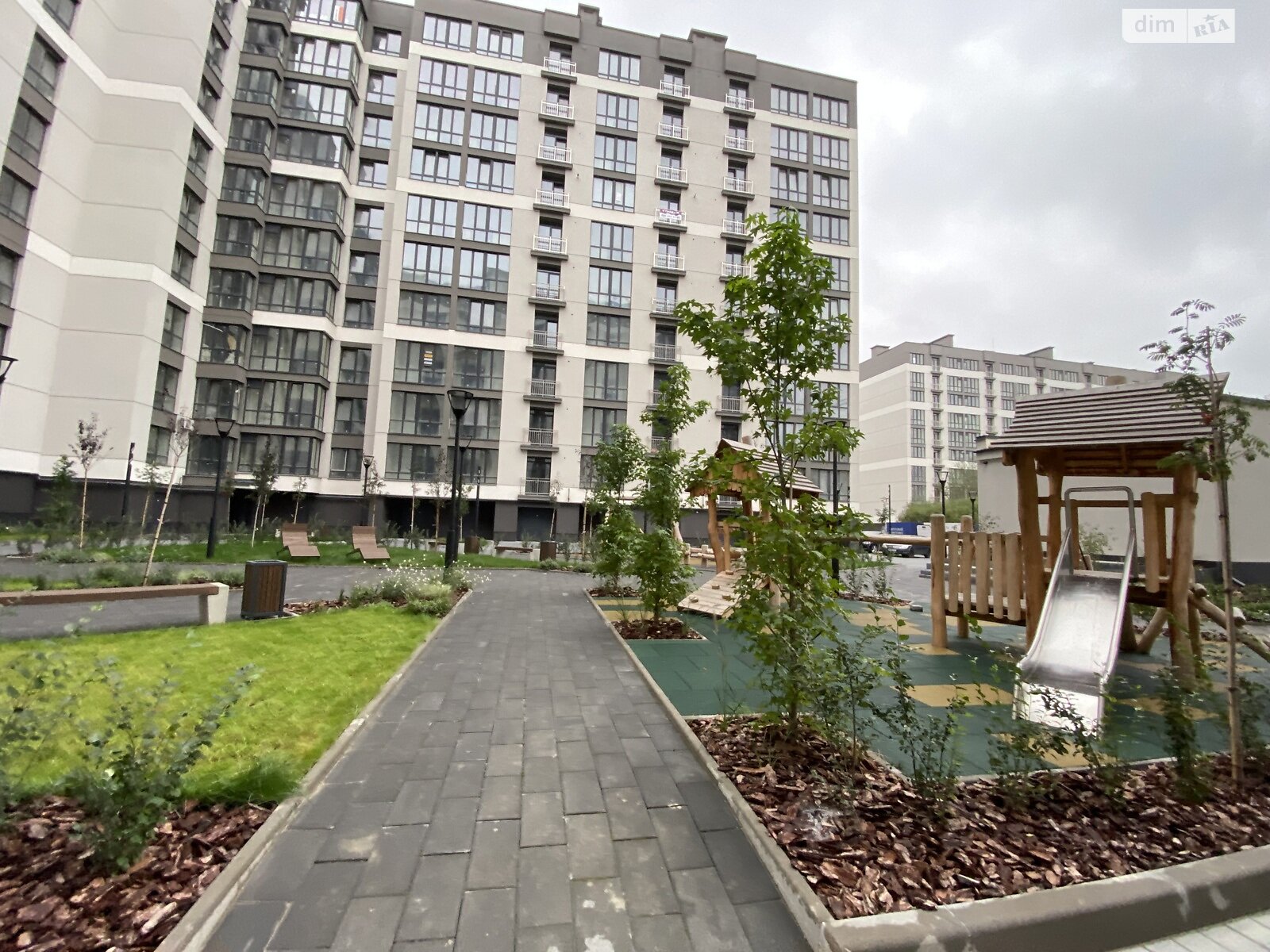 Продаж двокімнатної квартири в Івано-Франківську, на вул. Довженка О. 31, район Бам фото 1 Продаж двокімнатної квартири в Івано-Франківську, на вул. Довженка О. 31, район Бам фото 1