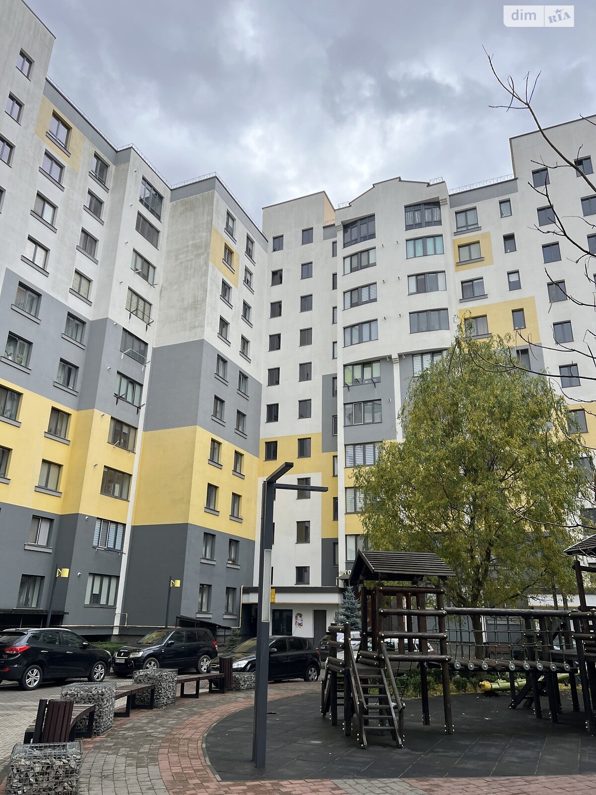 Продажа двухкомнатной квартиры в Ивано-Франковске, на ул. Довженко А. 51, район Бам фото 1 Продажа двухкомнатной квартиры в Ивано-Франковске, на ул. Довженко А. 51, район Бам фото 1